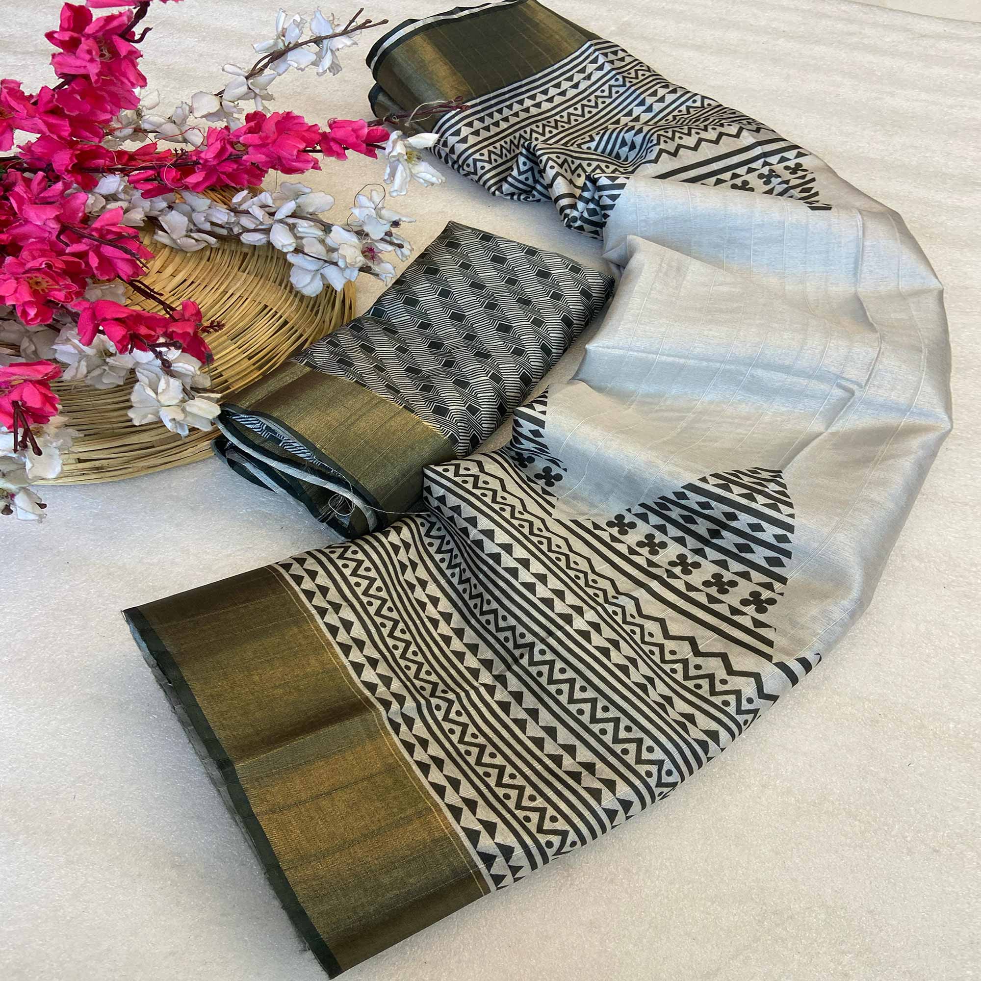 Grey Cotton Silk Saree Woven on Handloom with Elegant Abstract Patterns