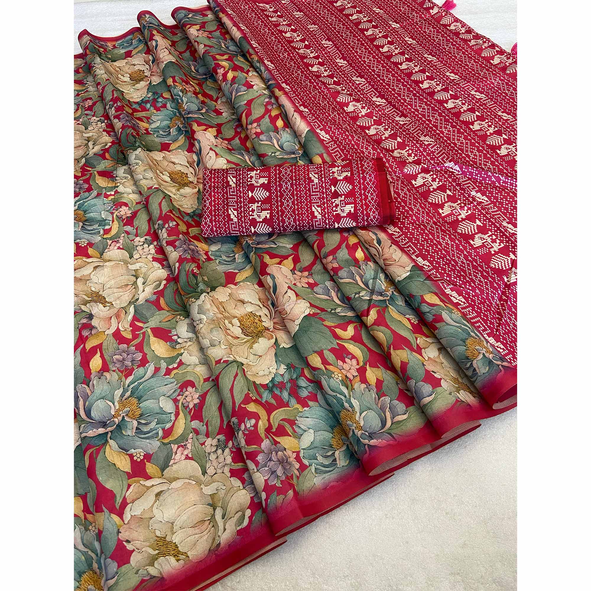 Pink Floral Digital Printed Cotton Handloom Silk Saree
