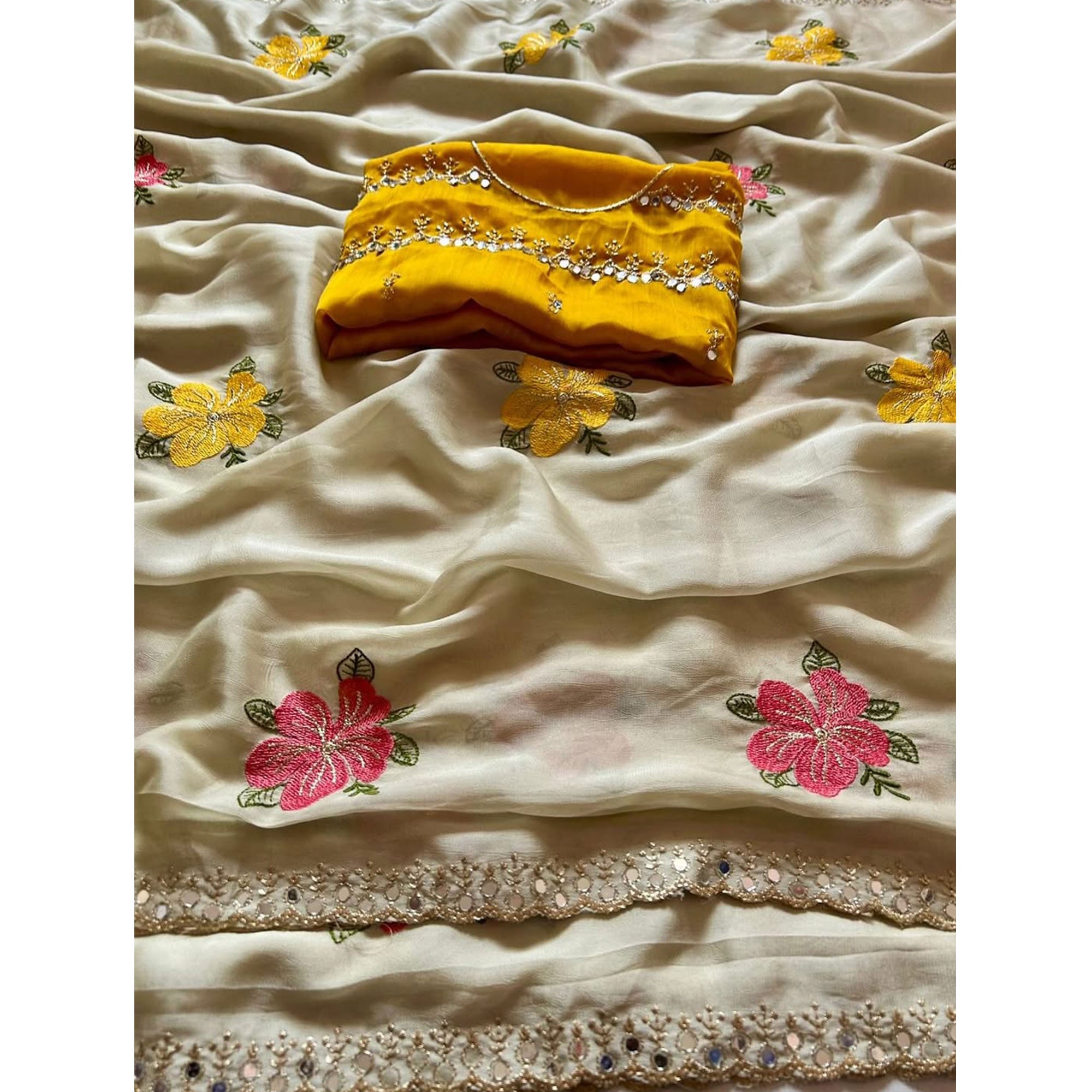 Cream Floral Thread Work Saree Silk Blend Beautiful Mirror Border Festive Glamour