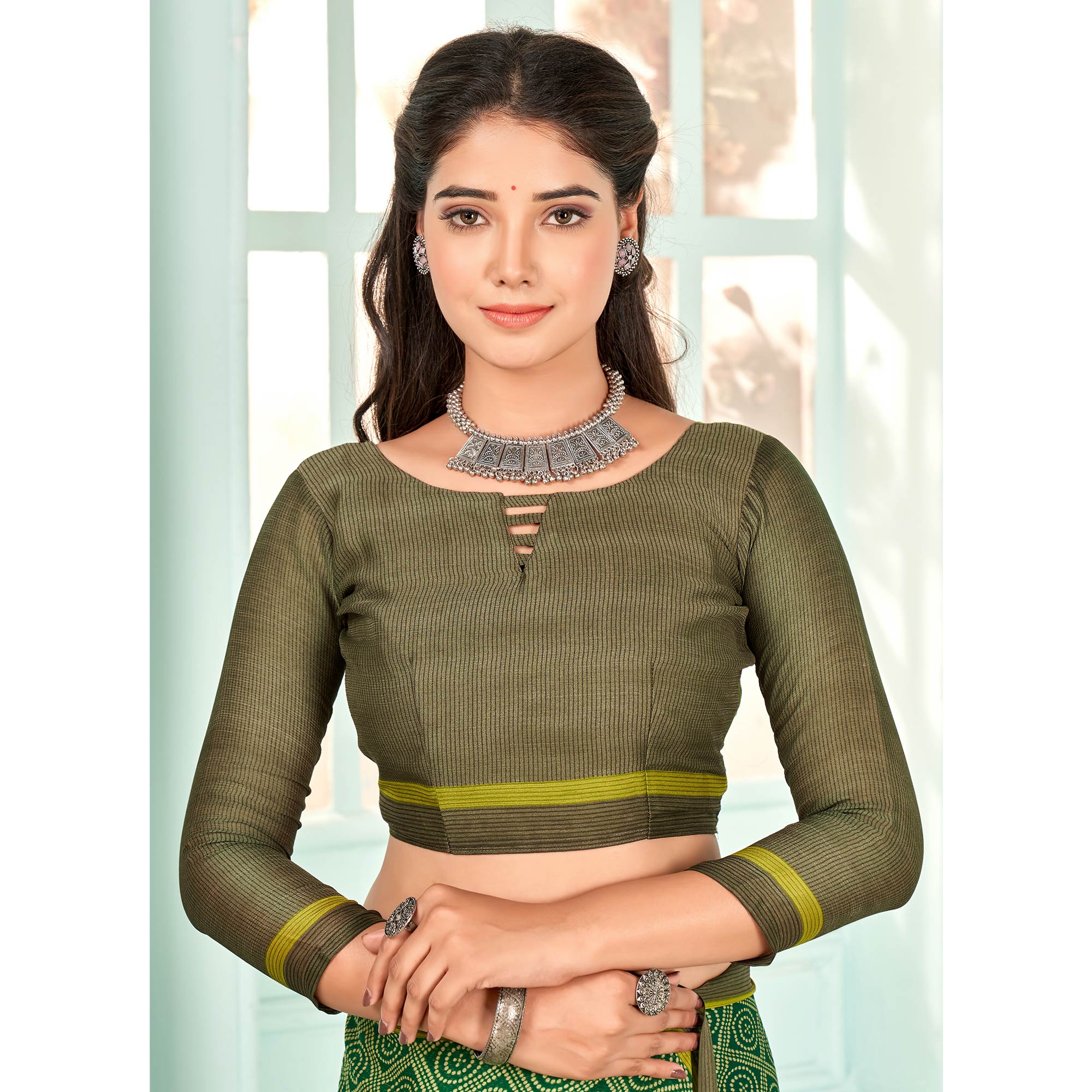 JNX-RUCHI-AHANA2-25002A