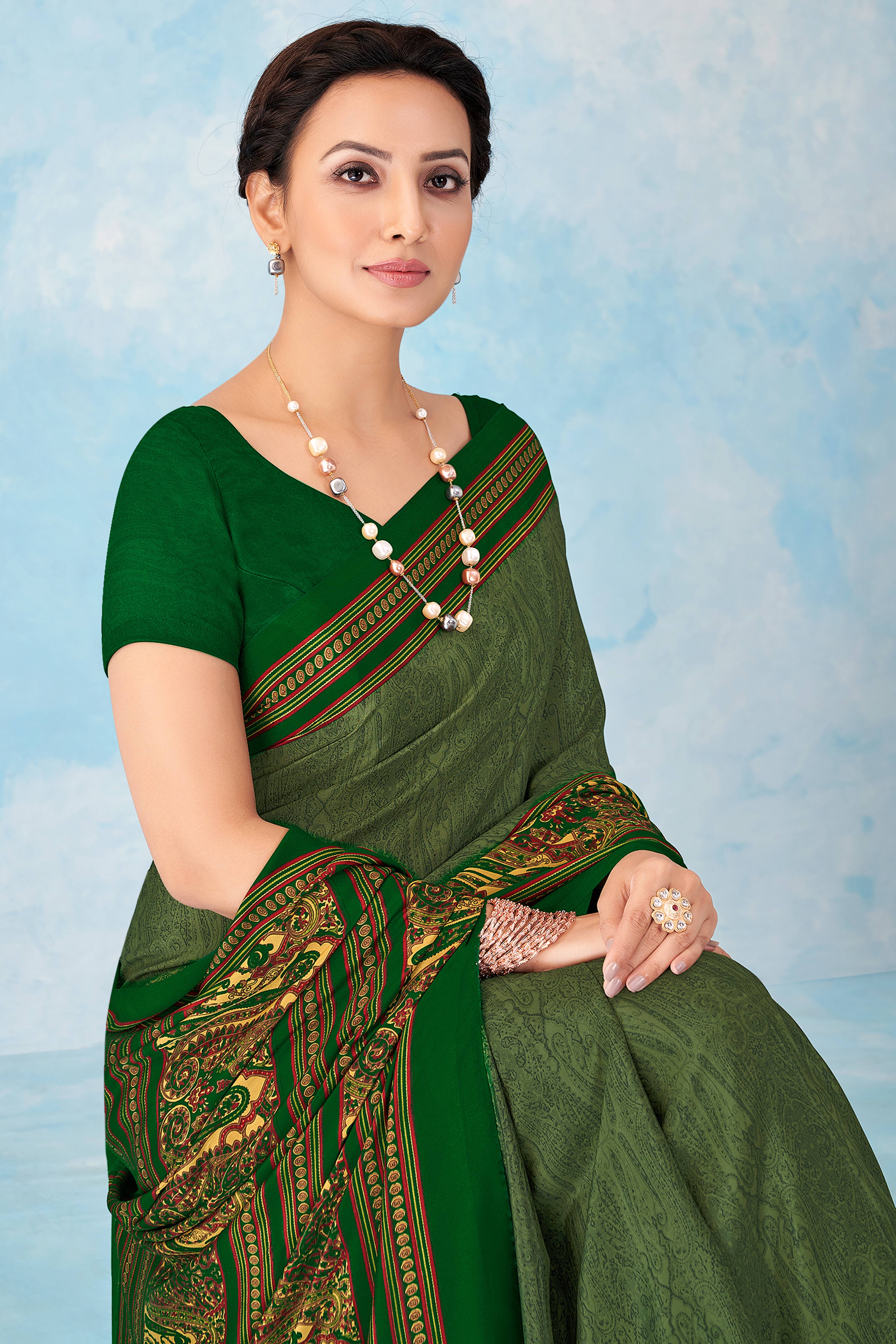 Lightweight Green Paisley Printed Saree in Luxurious Silk Crepe