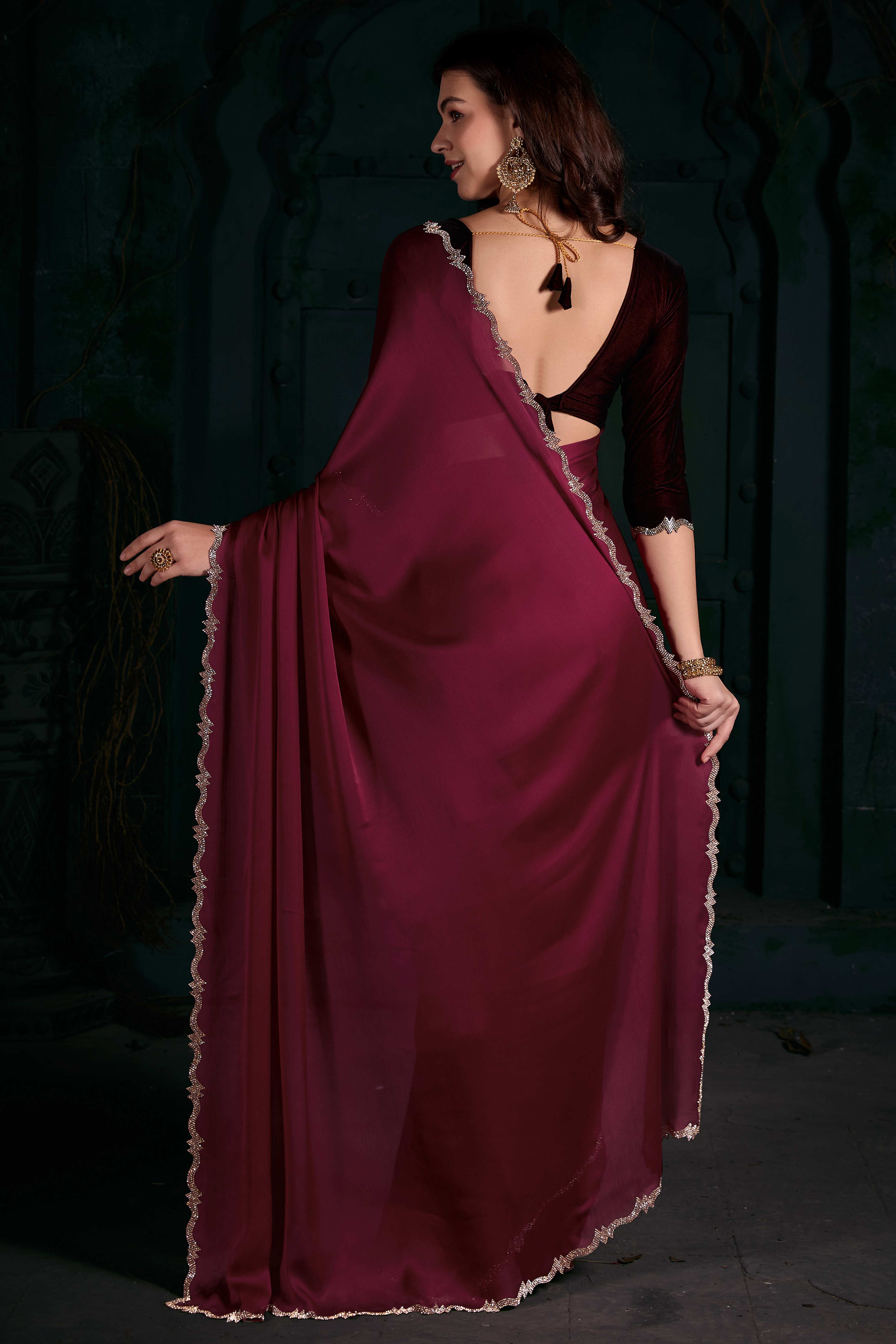Maroon Solid With Zarkan Cutwork Border Chiffon Saree With Belt
