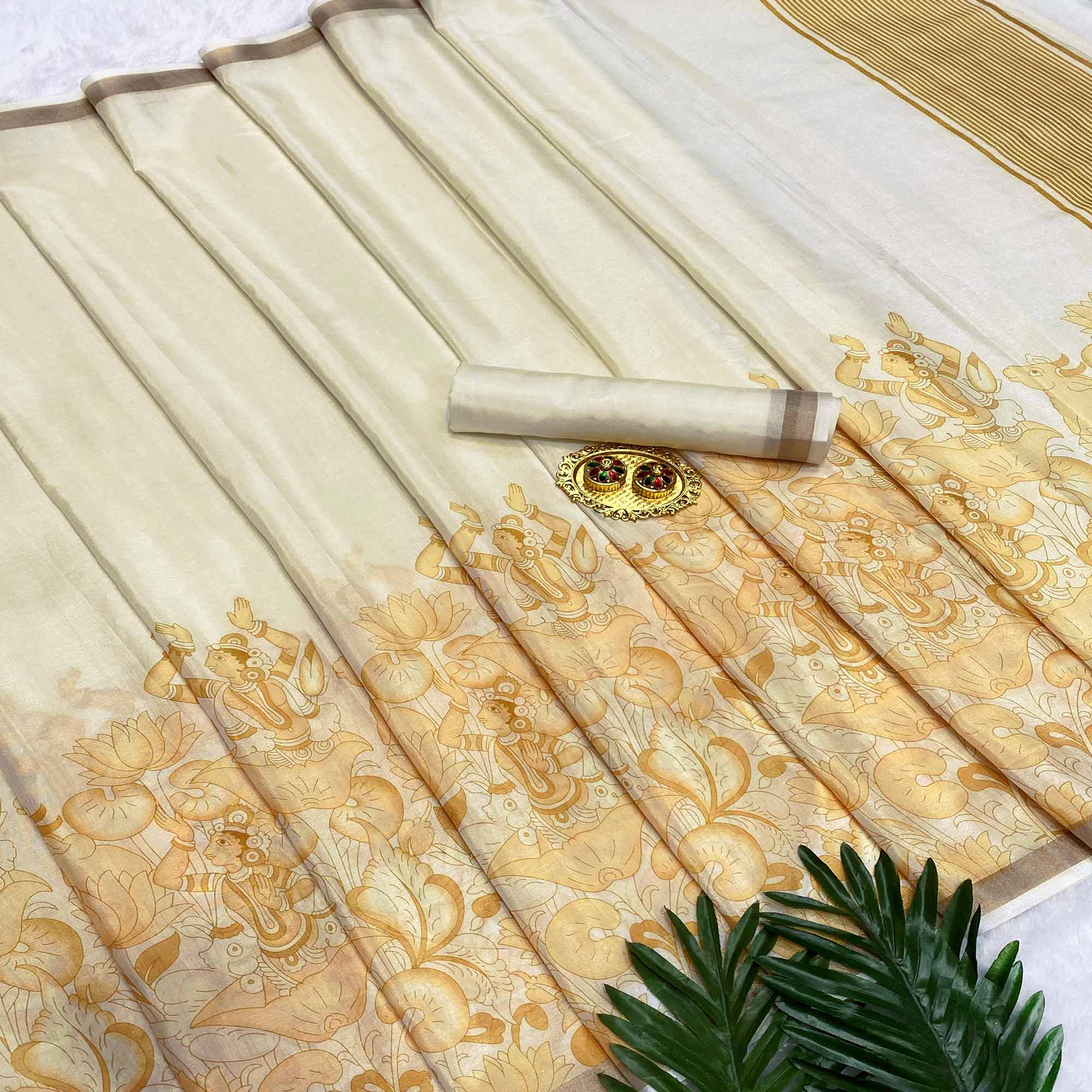 Graceful Off White Soft Tussar Cotton Silk Saree with Traditional Print