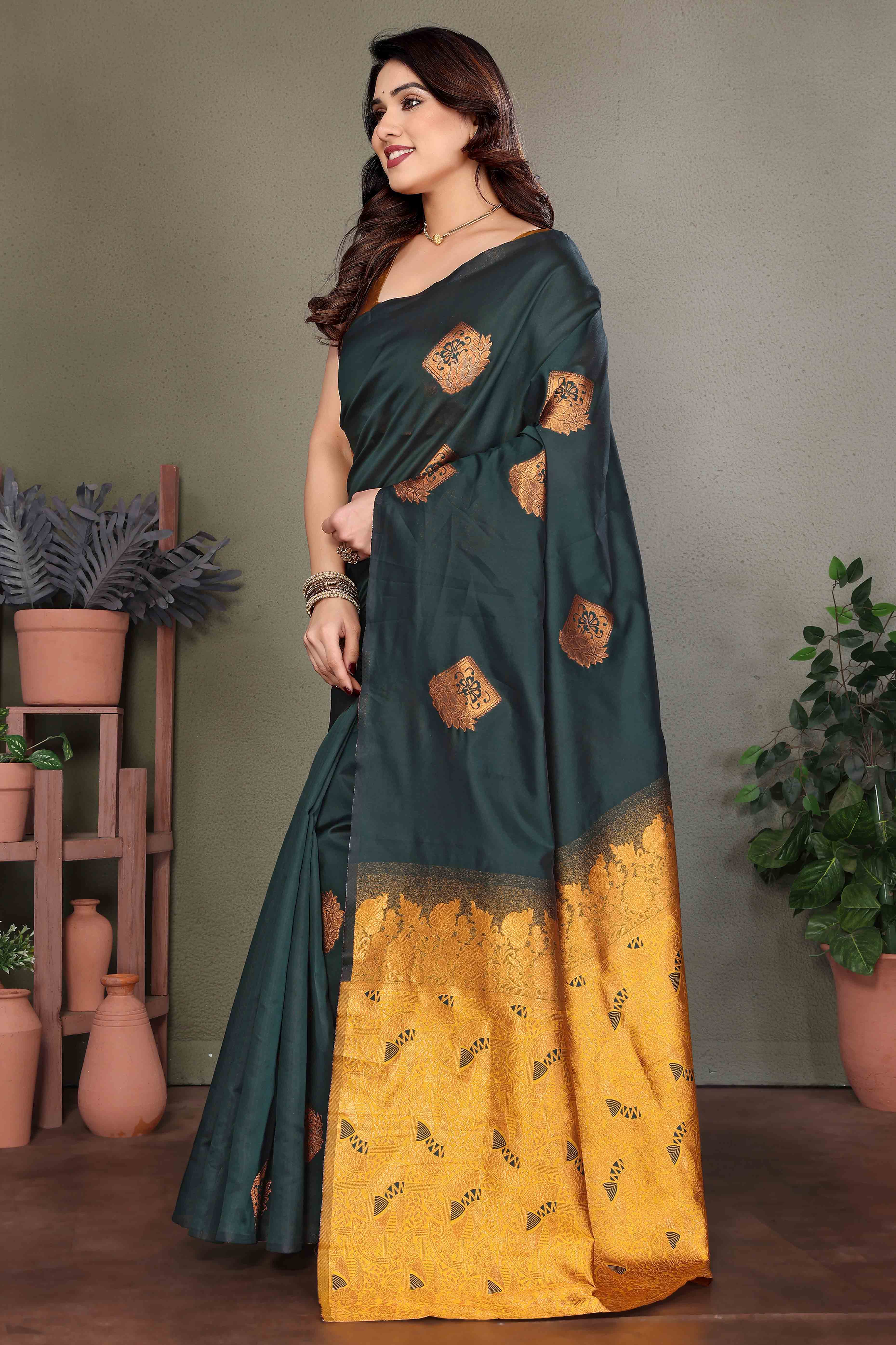 Green Banarasi Silk Saree With Exquisite Floral Zari Weaving