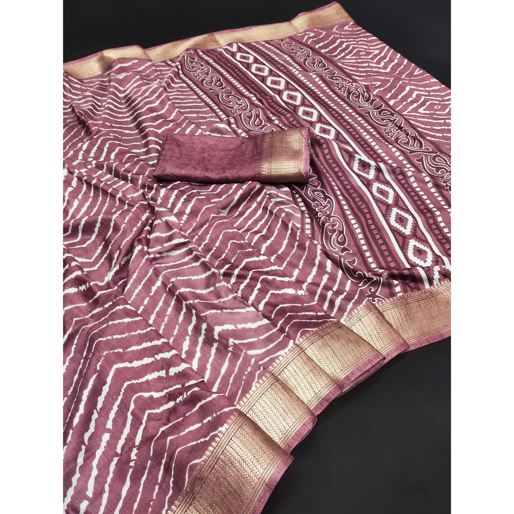 Wine Leheriya Printed Dola Silk Saree With Zari Border