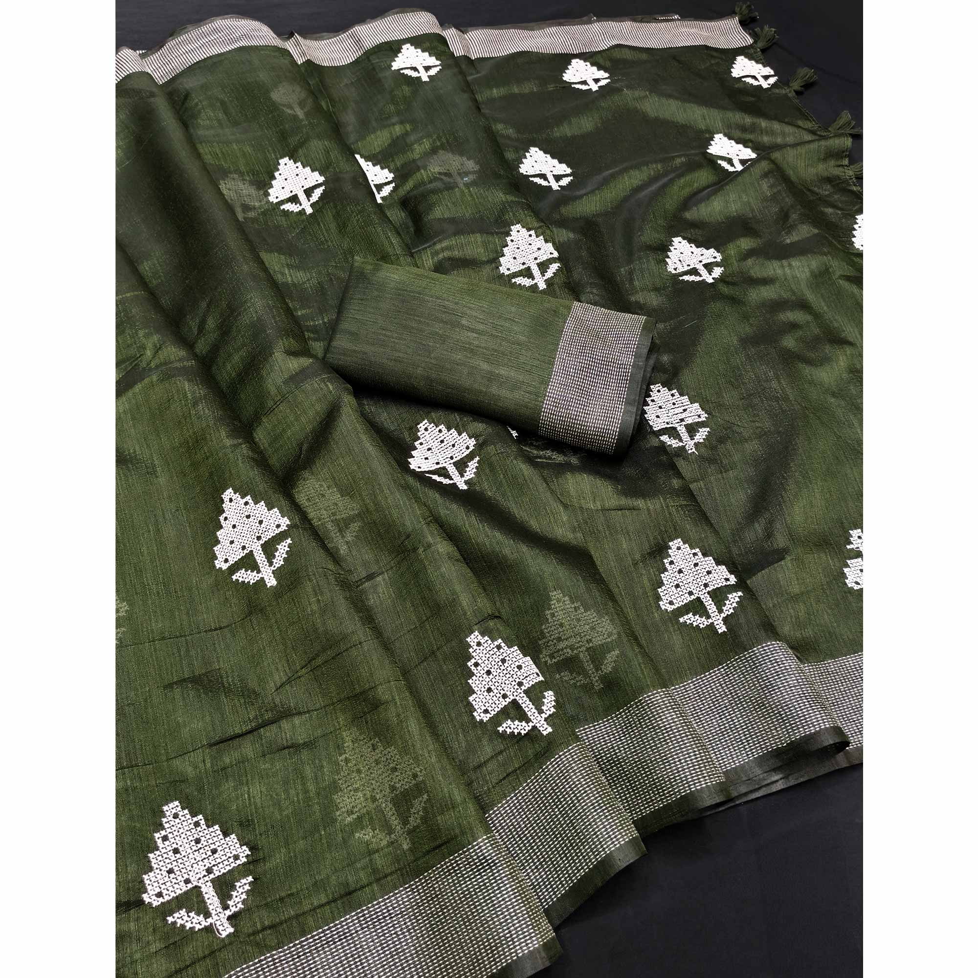 Mehendi Green Embroidered Art Silk Saree Adorned with Classic Zari Weaving Details