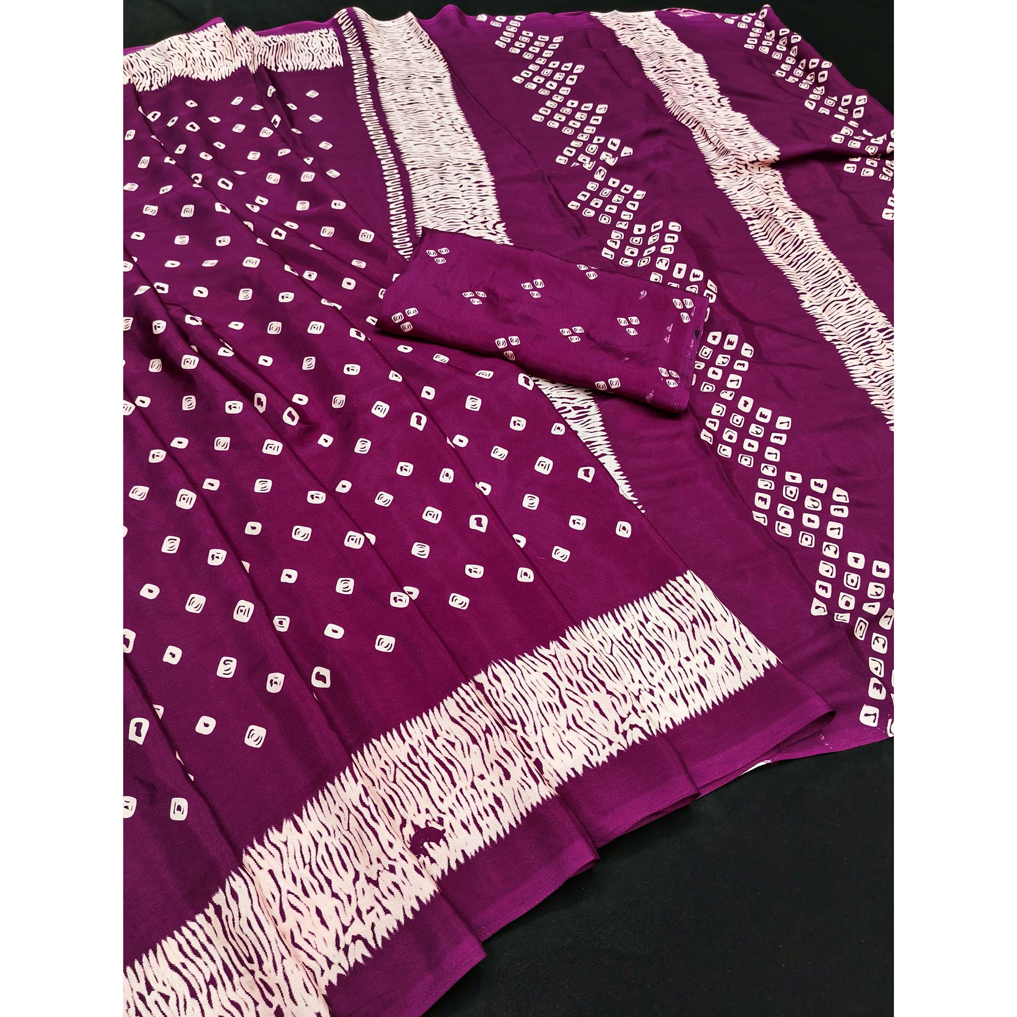 Purple Bandhani Printed Chiffon Saree With Traditional Appeal