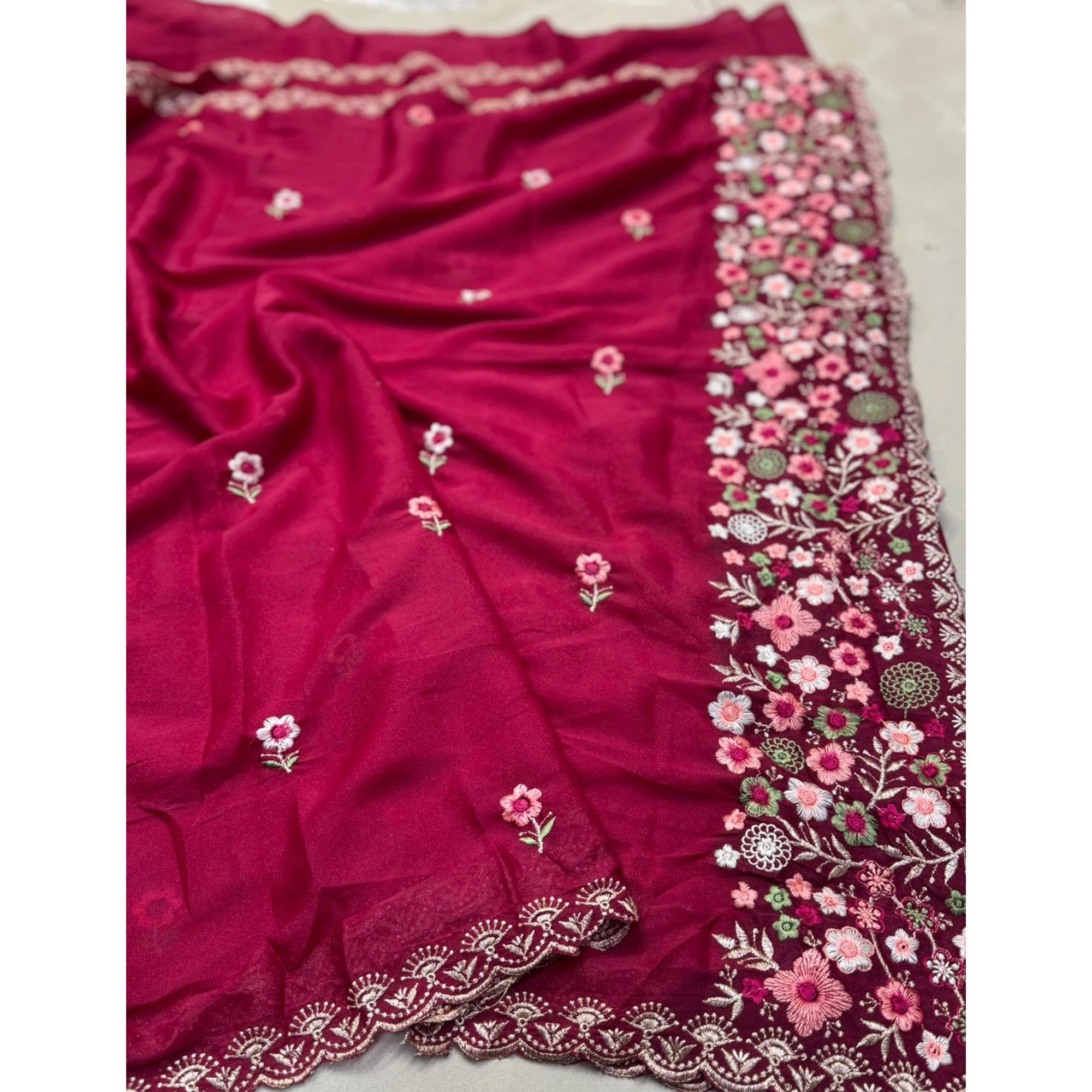 Graceful Pink Georgette Saree Featuring Exquisite Floral Thread Embroidery Work