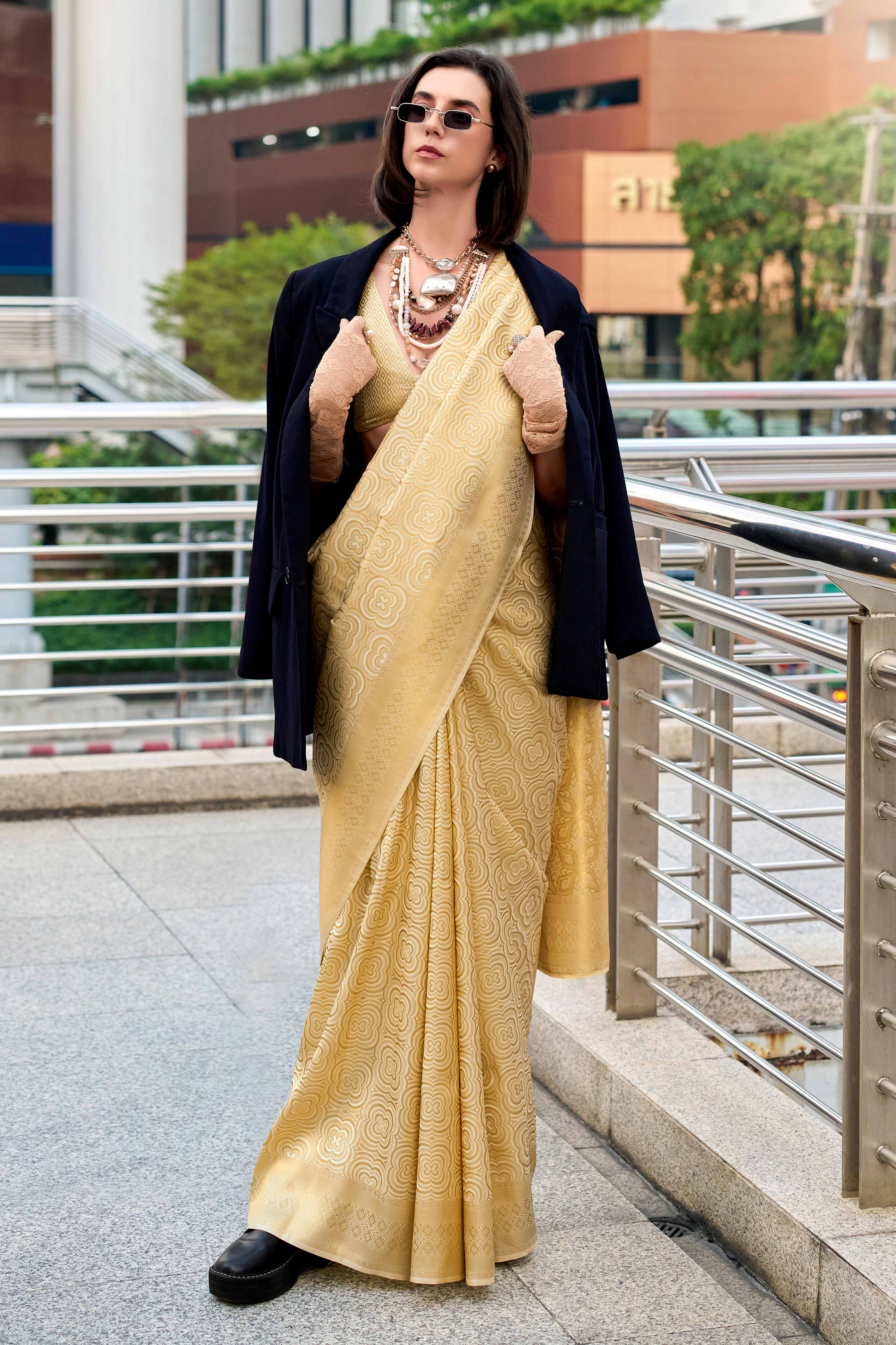 Gold Zari Woven Kanjivaram Silk Saree