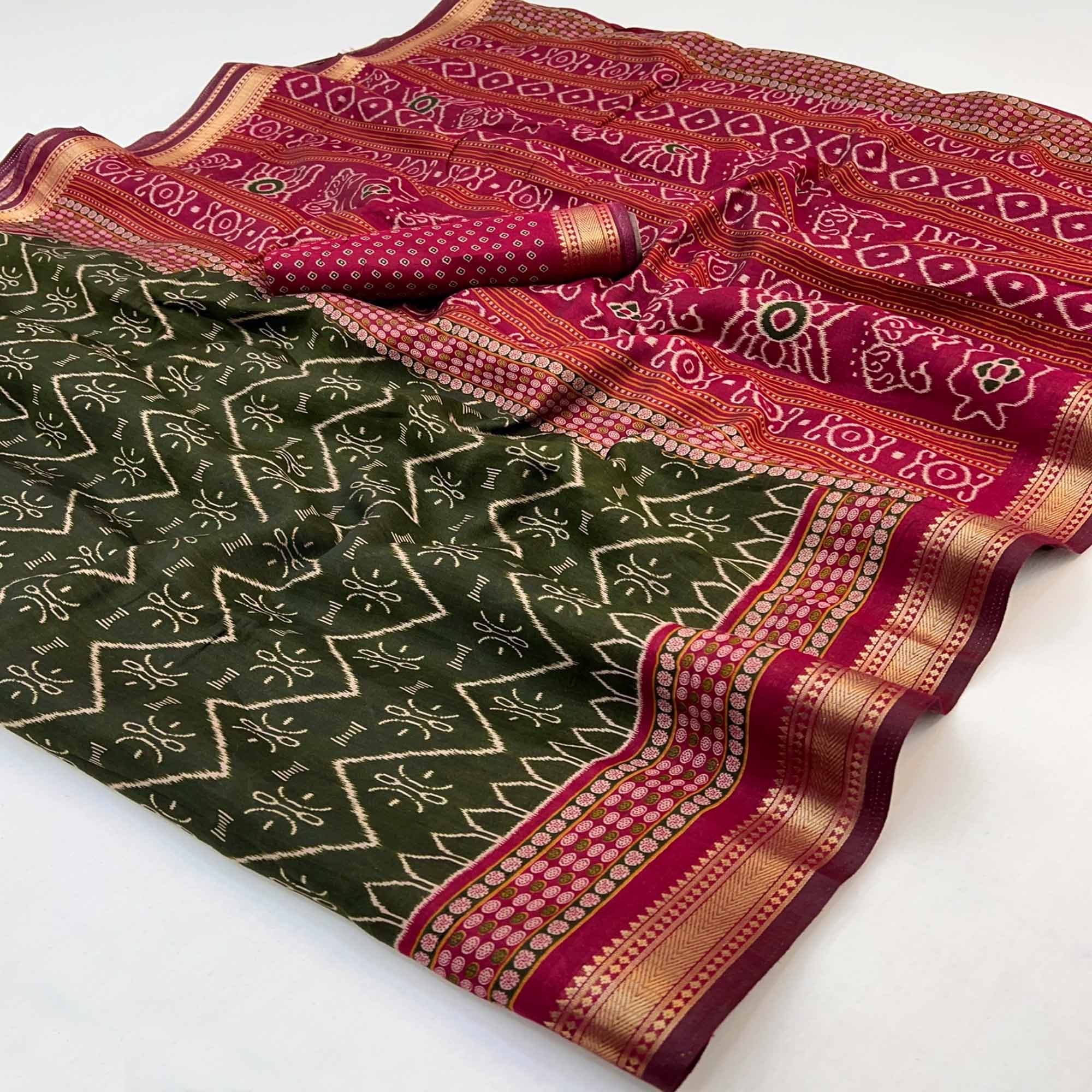 Comfortable Green Mulmul Cotton Saree with Modern Zig Zag Design