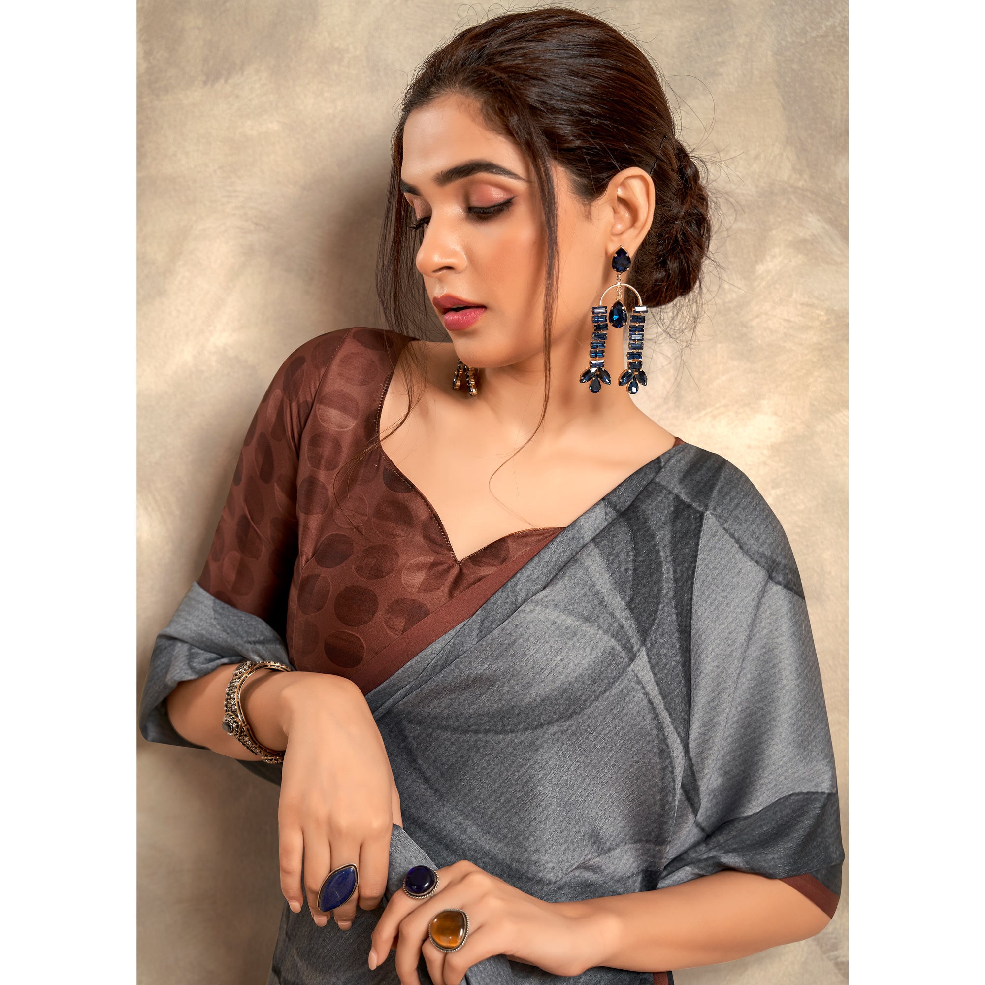 Grey Abstract Printed Satin Saree