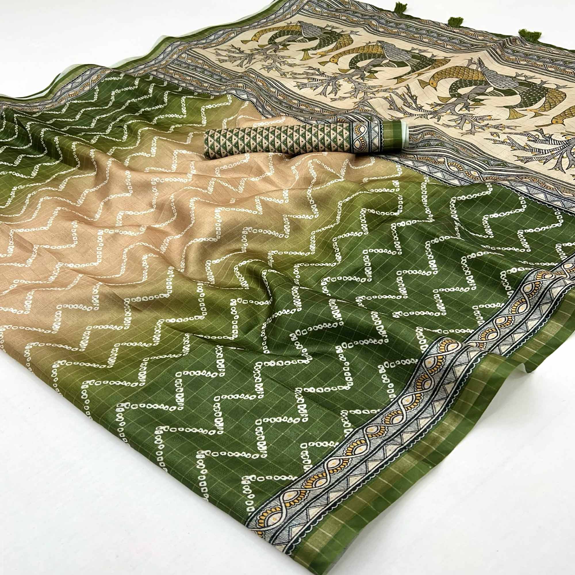 Beige & Green Maheshwari Cotton Silk Saree with Zig-Zag Pattern