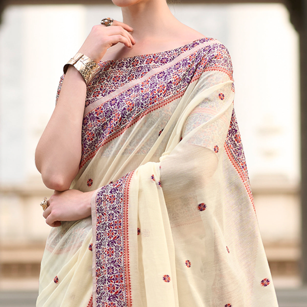 Cream Floral Woven linen Saree