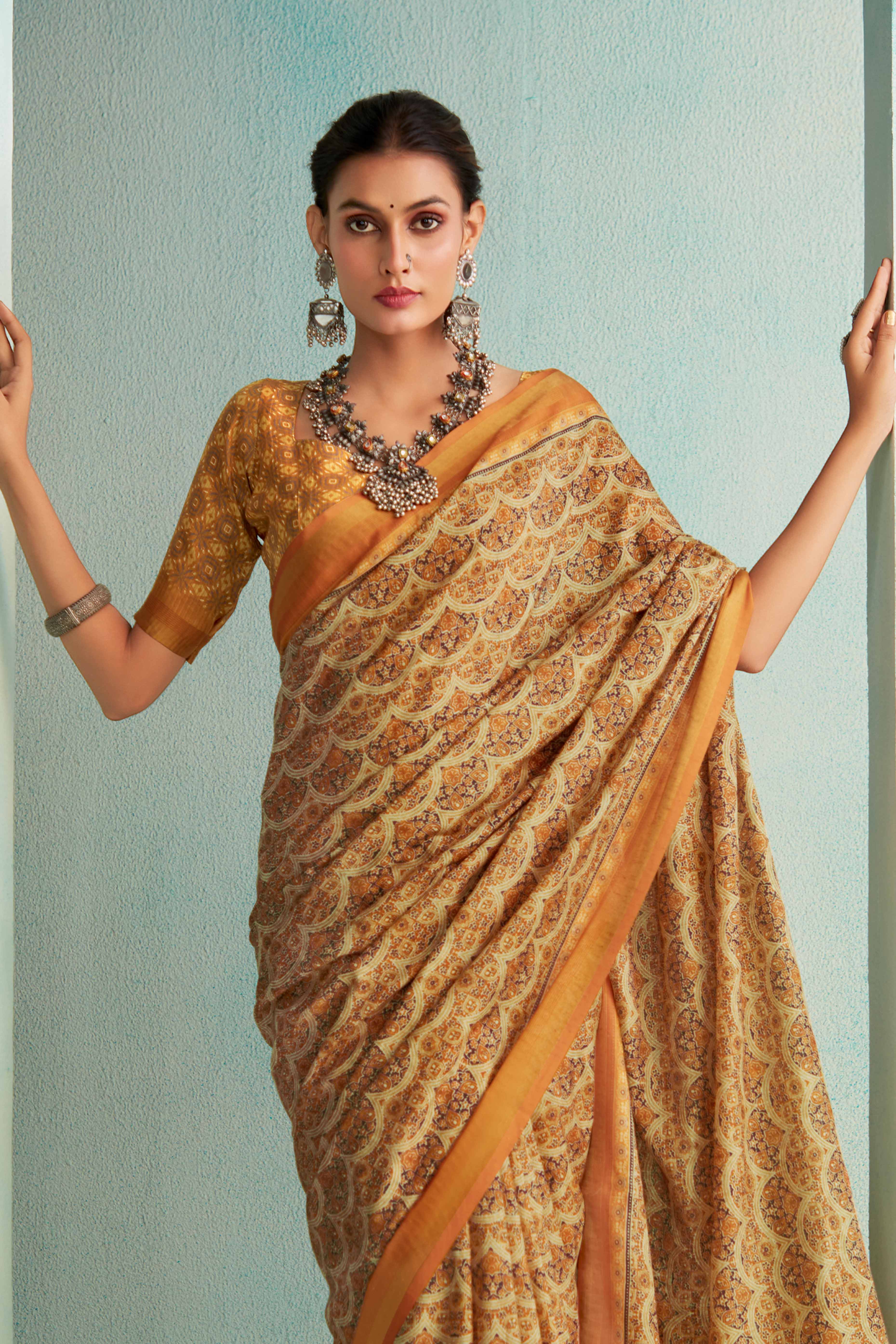 Designer Mustard Handloom Saree with Digital Print on Silk Blend Fabric