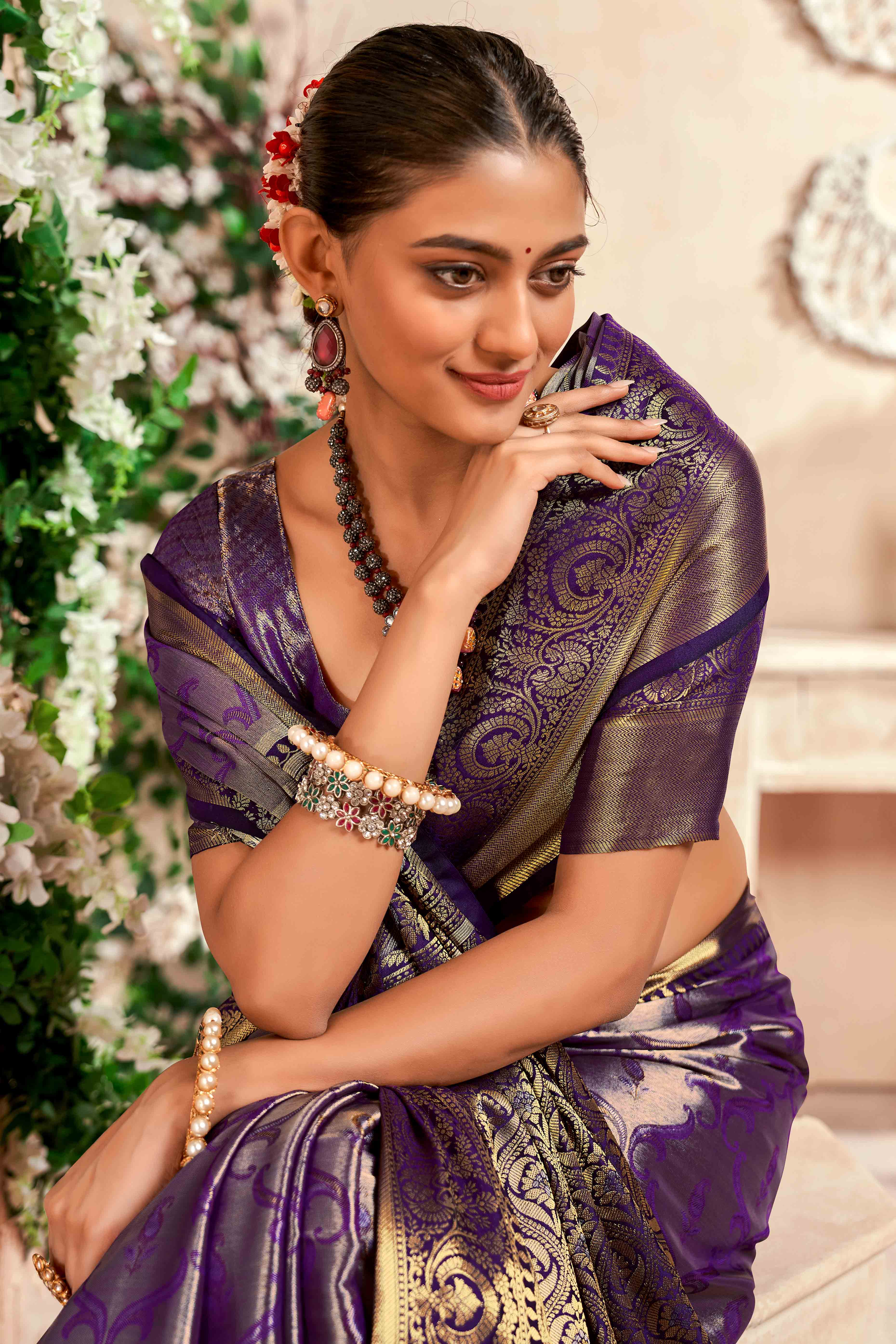 Purple Kanjivaram Silk Saree With Lustrous Zari Artistry