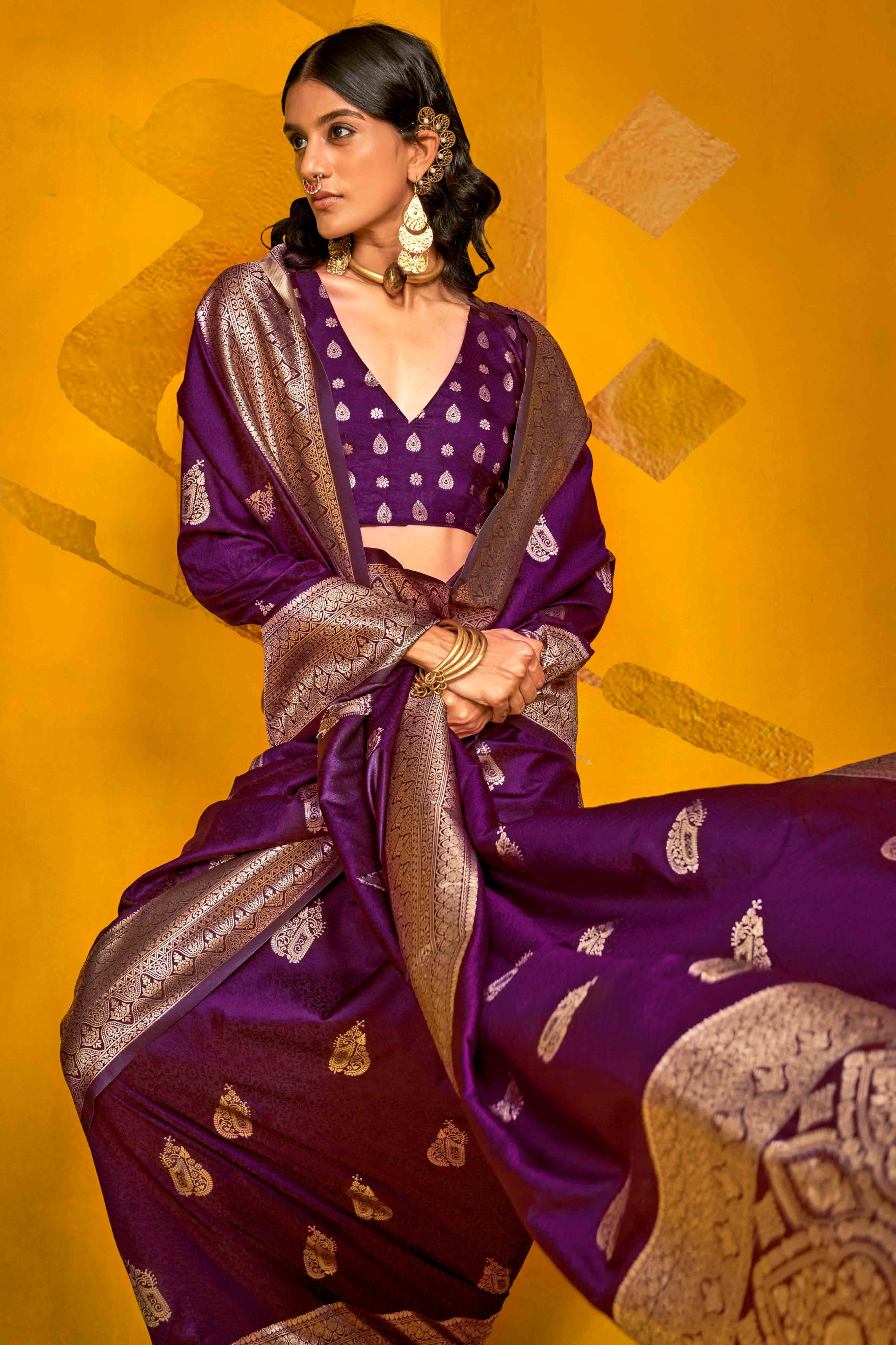 Purple Floral Zari Weaving Banarasi Silk Saree