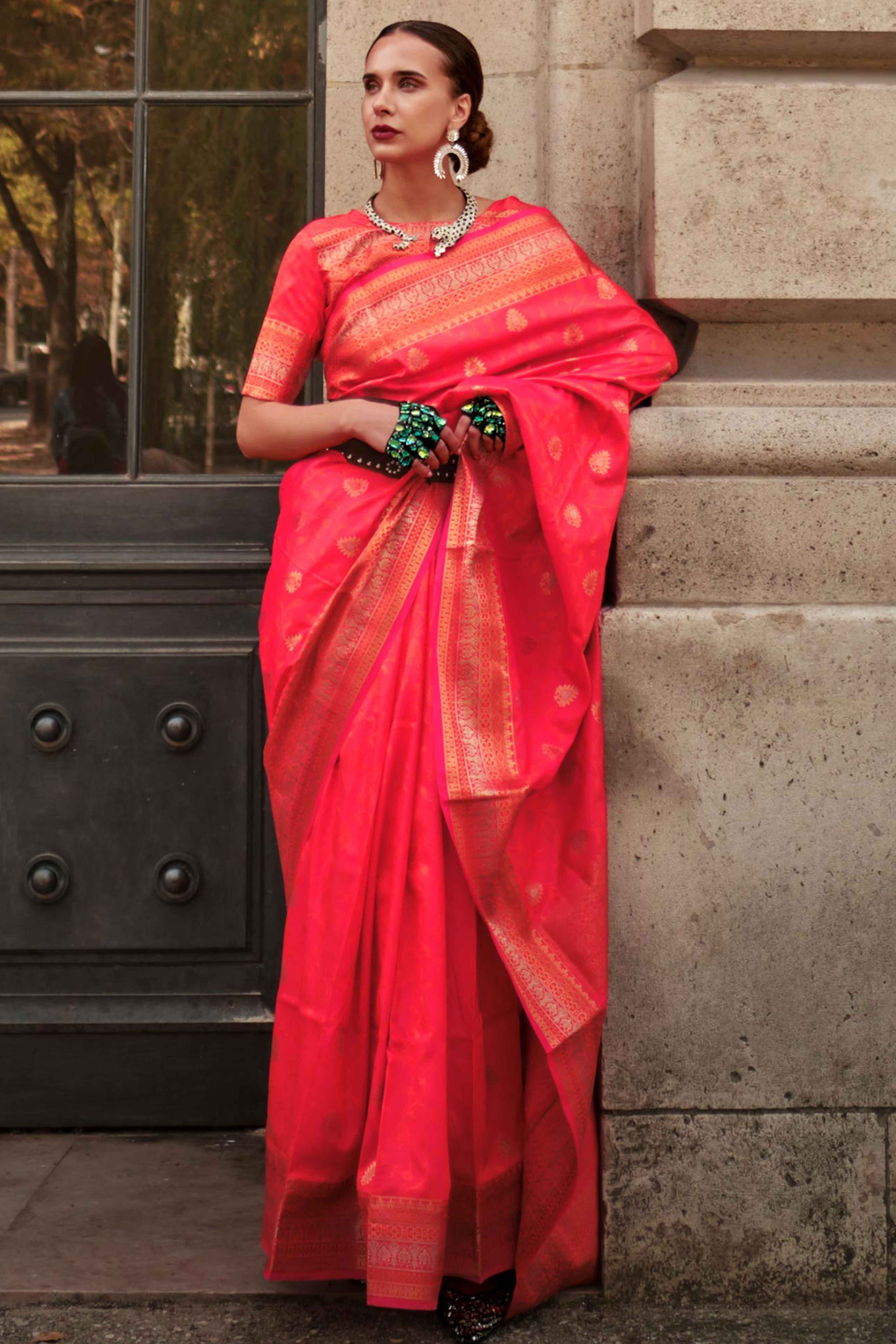 Reddish Pink Floral Zari Work Woven Banarasi Silk Saree