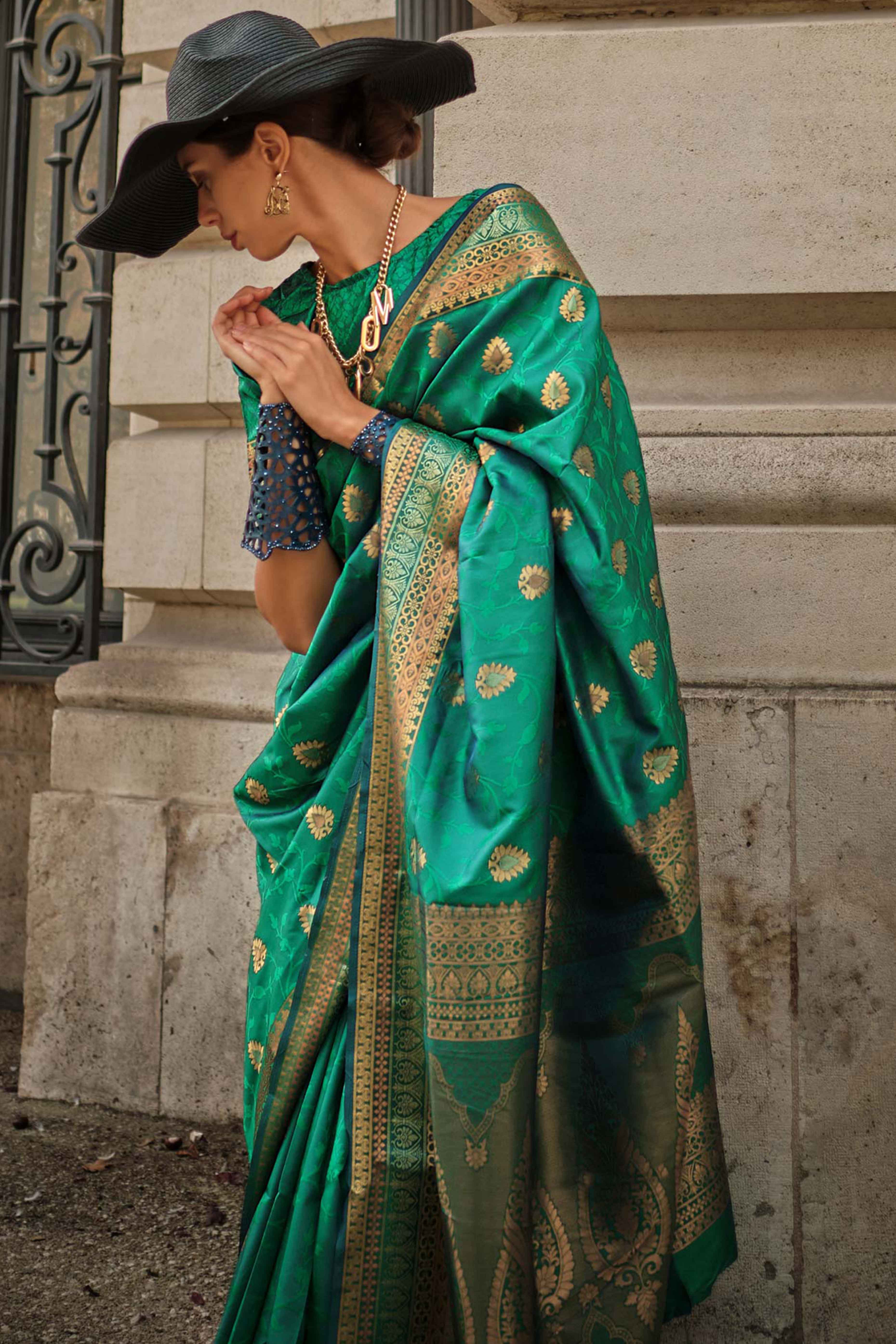 Emerald Green Floral Zari Work Woven Banarasi Silk Saree