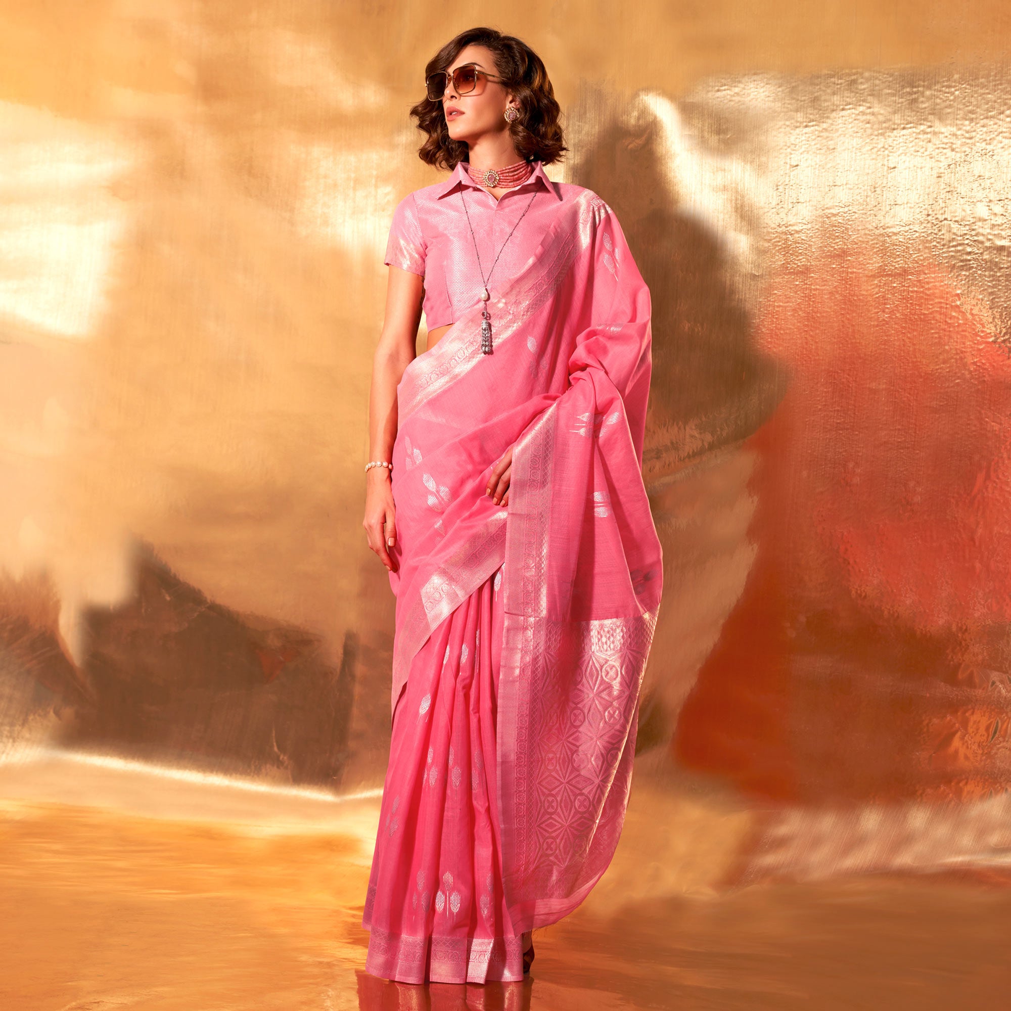 Gajri Pink Zari Woven Linen Saree