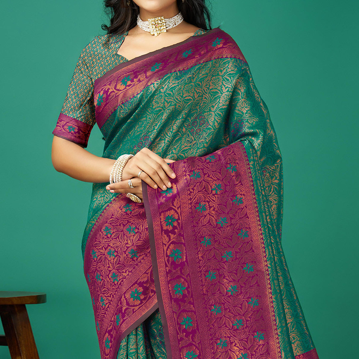 Rama Green Zari Woven Banarasi Silk Saree With Tassels