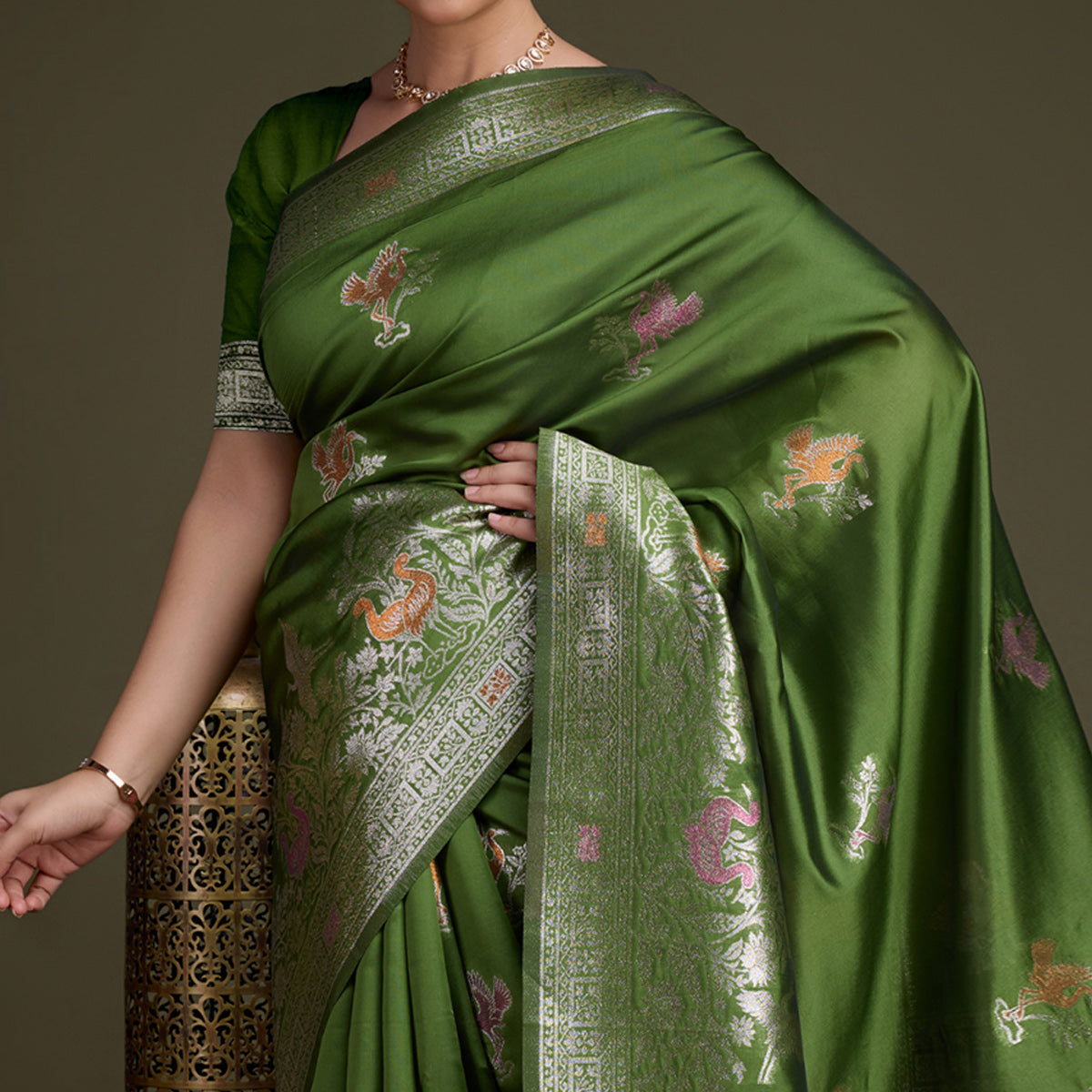 Green Floral Design Woven Banarasi Silk Saree