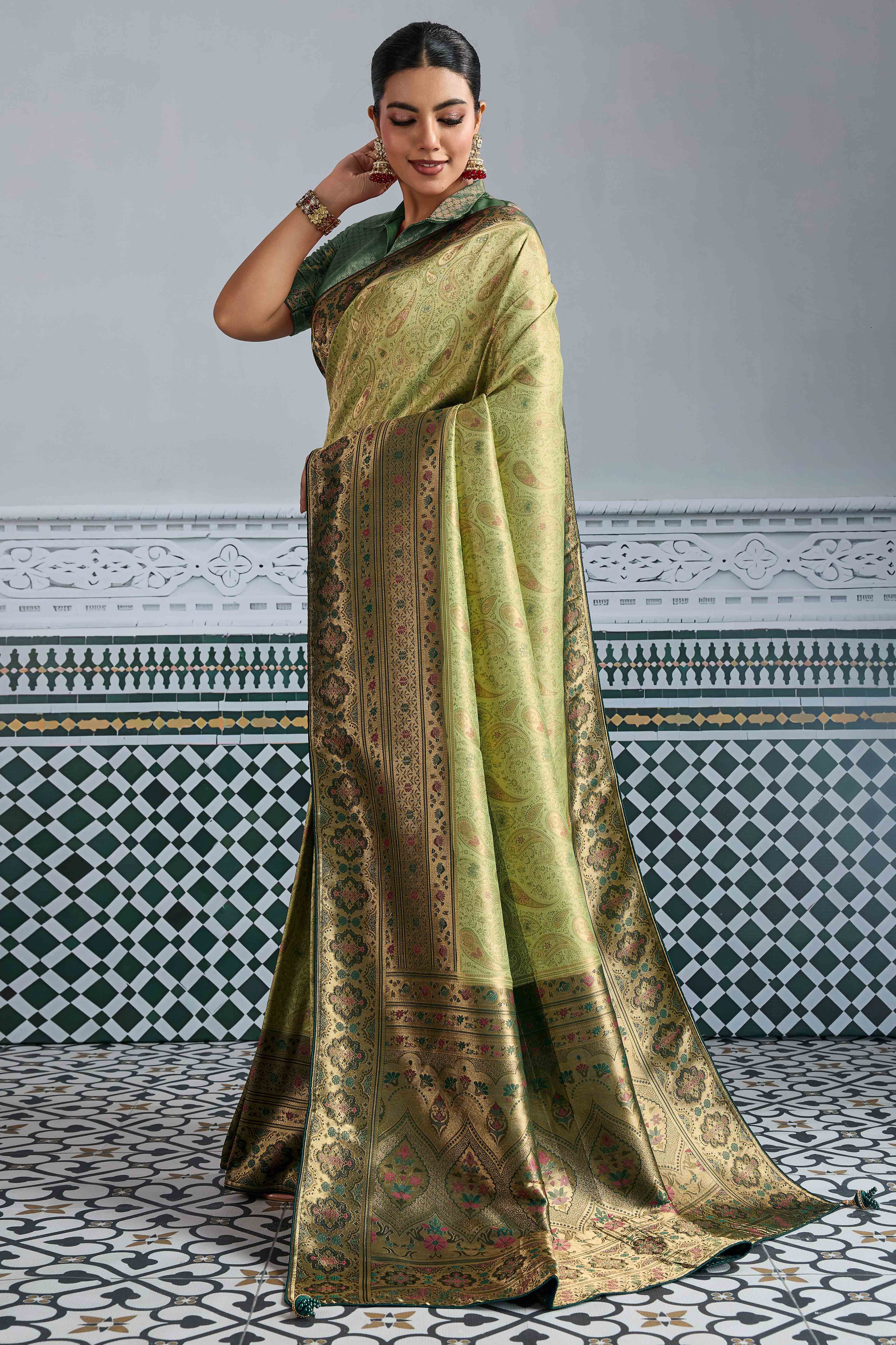 Green Meenakari Woven Kanjivaram Silk Saree For Festive Elegance