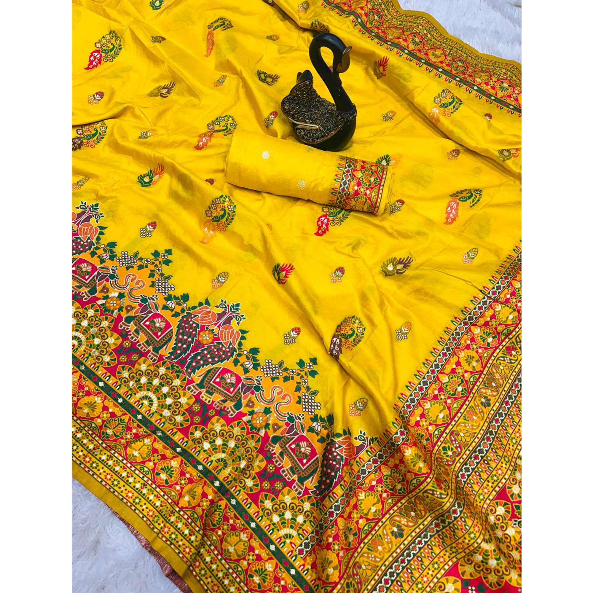 Yellow Pashmina Silk Weaving Saree Designed in Classic Rajwadi Style for Festive Wear