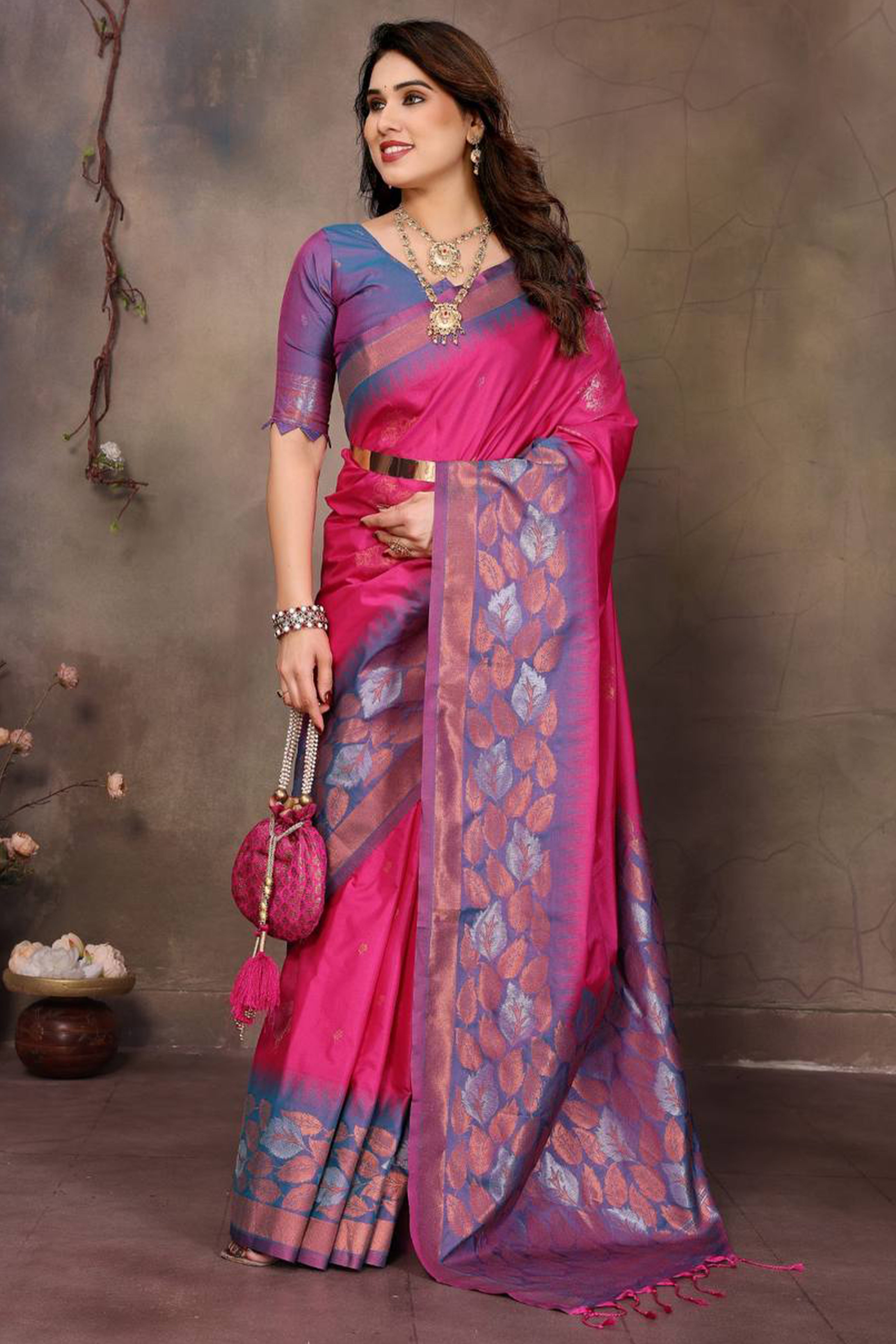 Magenta Leaf & Floral Motif Banarasi Silk Saree With Luxurious Zari Weaving Two Tone Weaving