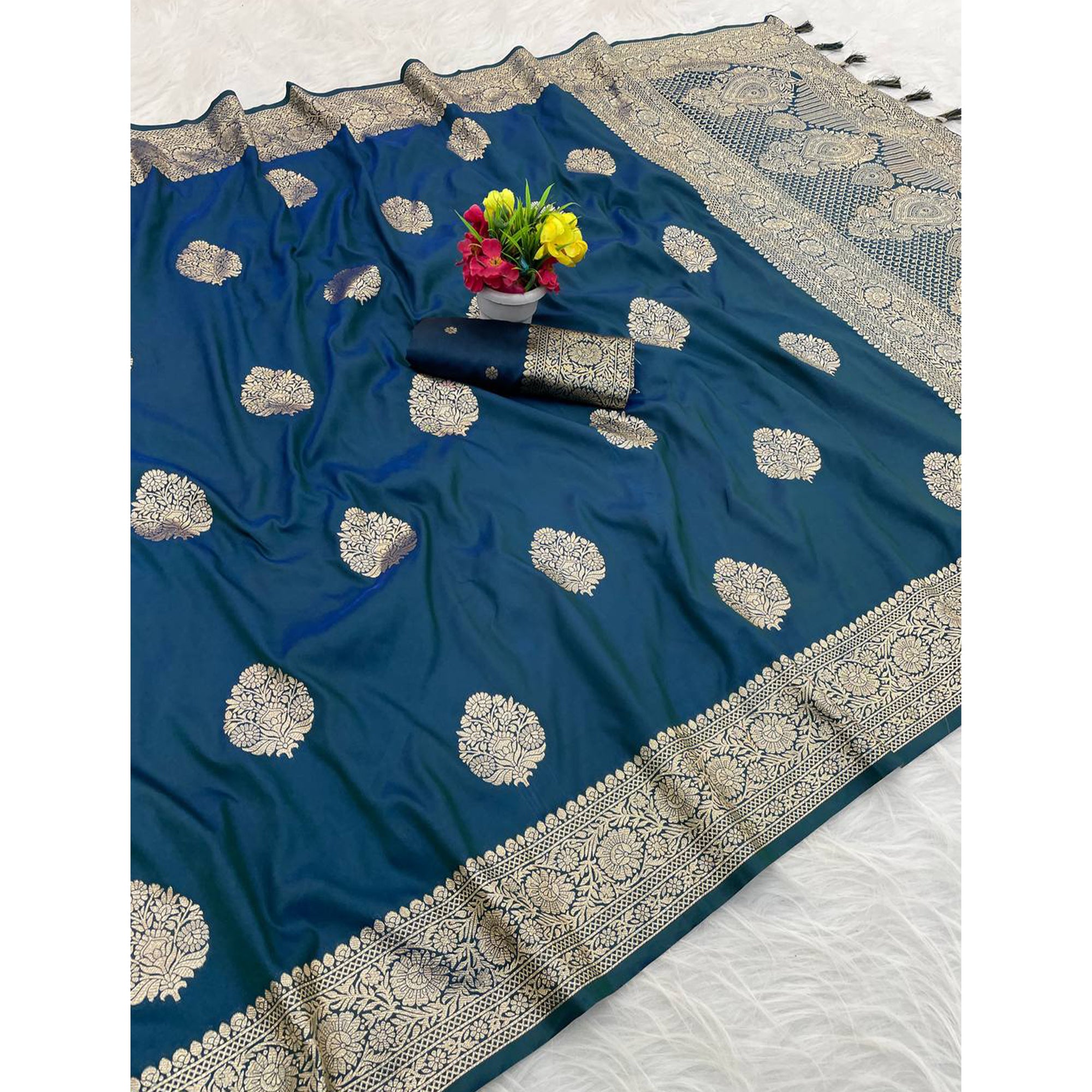 Teal Pure Banarasi Silk Saree Adorned with Intricate Zari Butti Woven Detailing