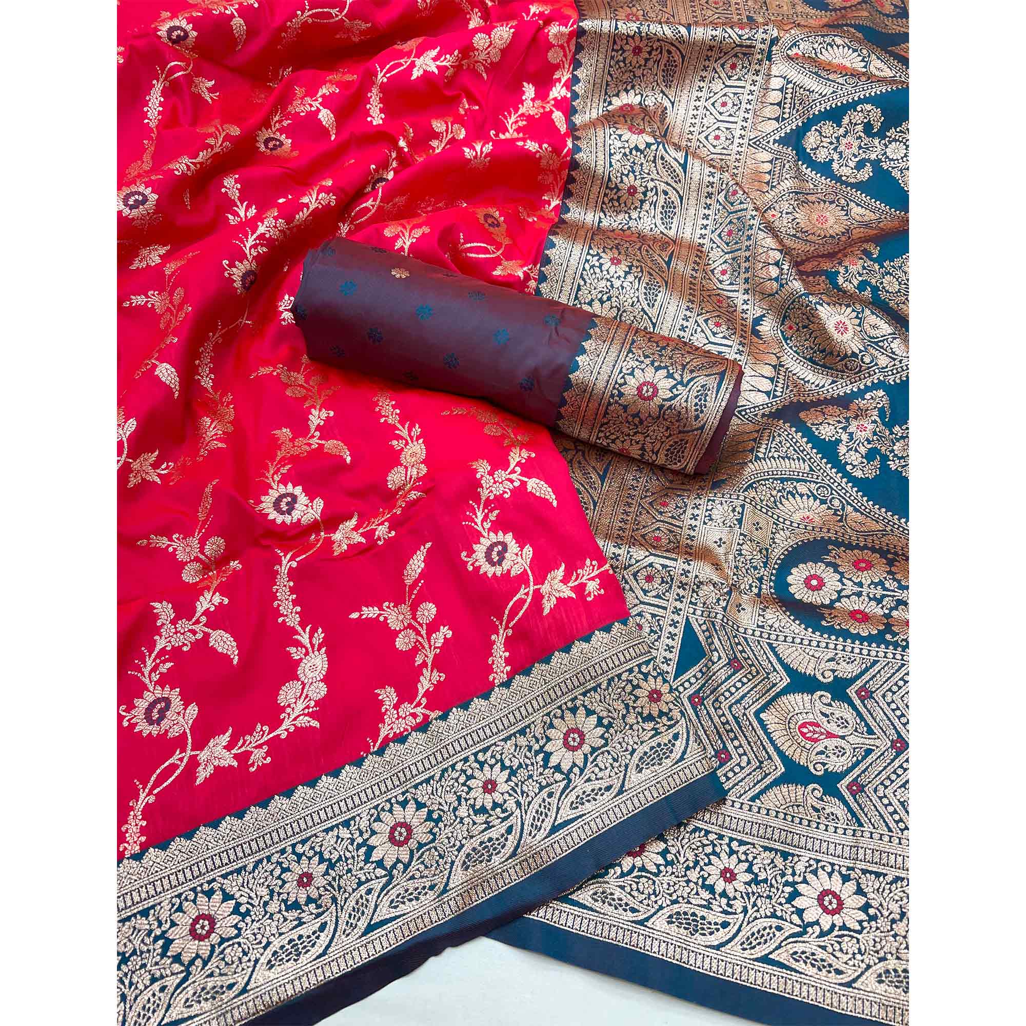 Pink Art Silk Saree With Intricate Floral Banarasi Zari Weaving