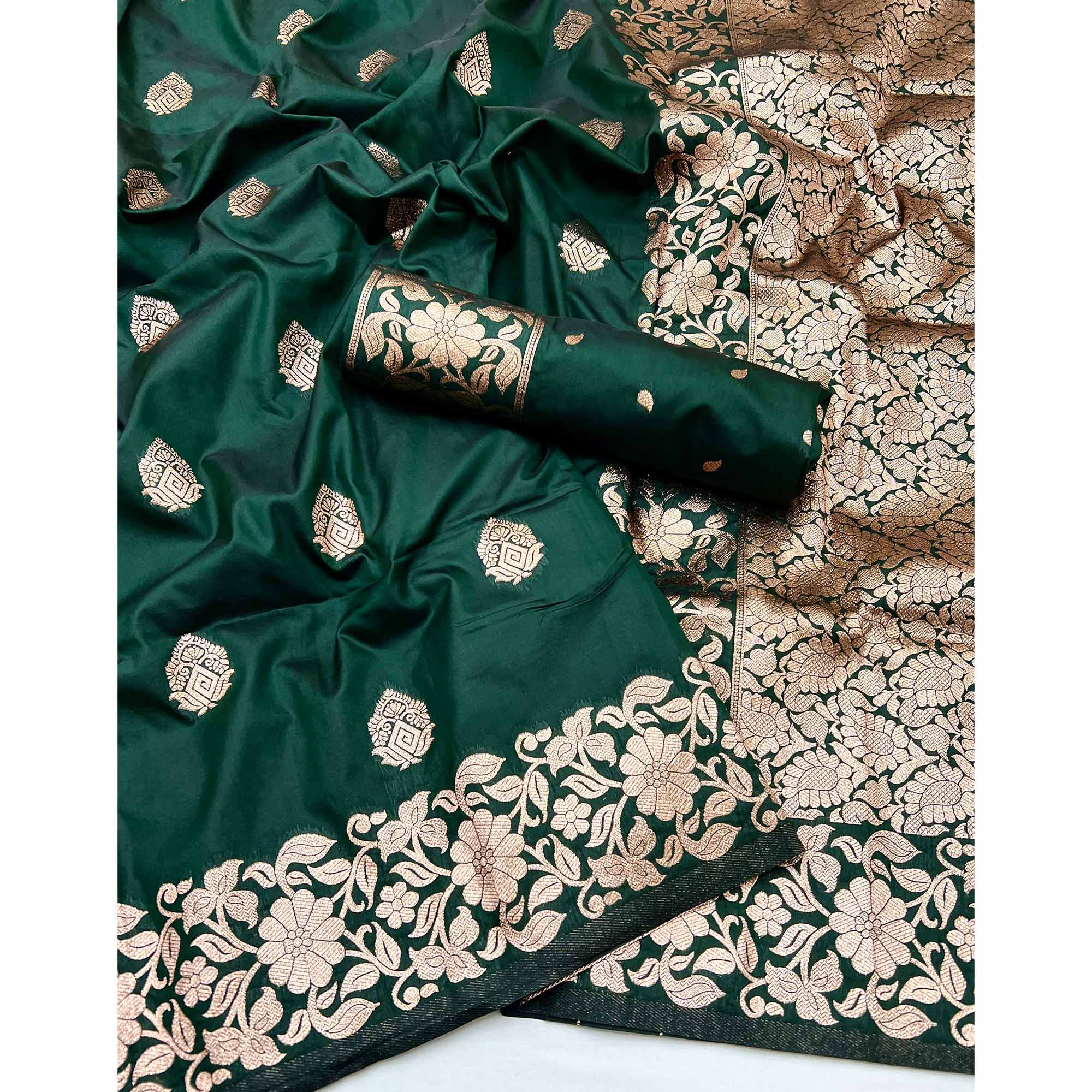 Green Art Silk Saree With Intricate Zari Weave & Majestic Banarasi Pallu