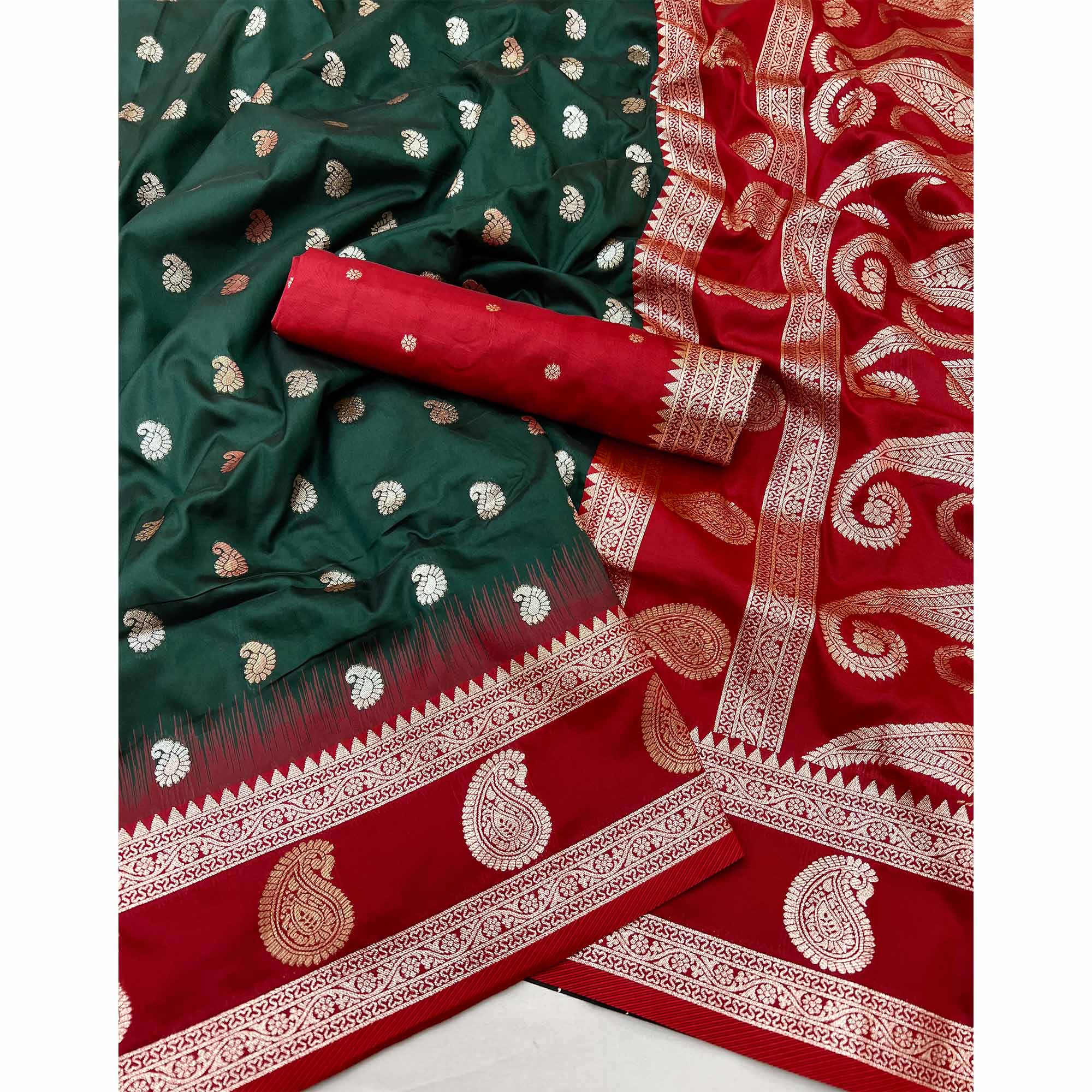 Bottle Green Art Silk Saree Adorned With Zari Woven Paisley Motifs & Rich Banarasi Pallu