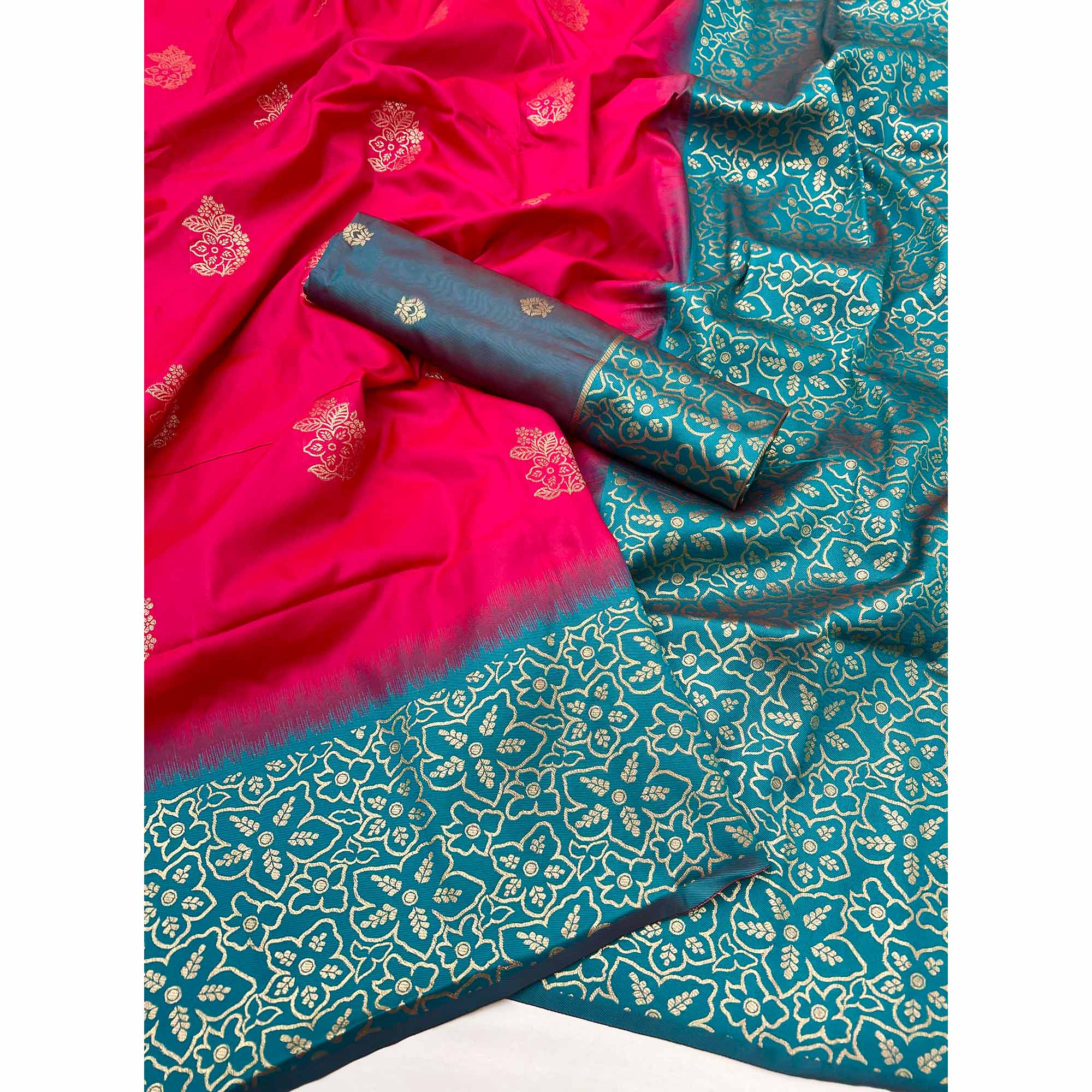 Pink Saree Woven In Art Silk With Alluring Floral Zari Detailing