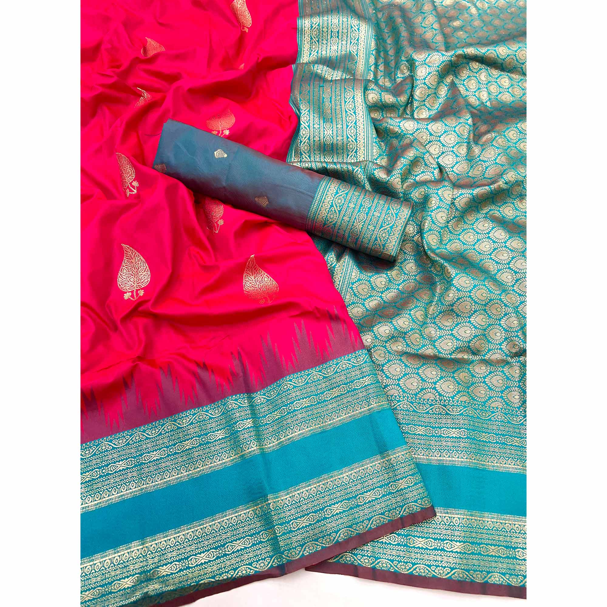 Pink Zari Woven Art Silk Saree Featuring Delicate Floral Motifs & Regal Banarasi Pallu