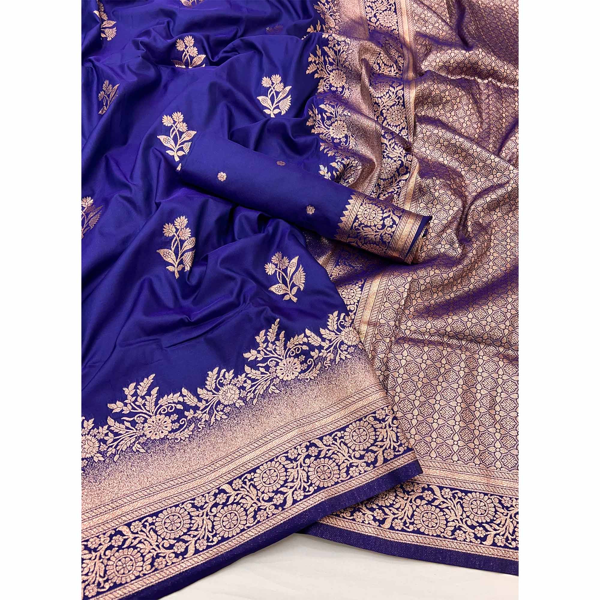 Navy Blue Art Silk Saree Featuring Intricate Floral Zari Weaving & An Elegant Banarasi Pallu