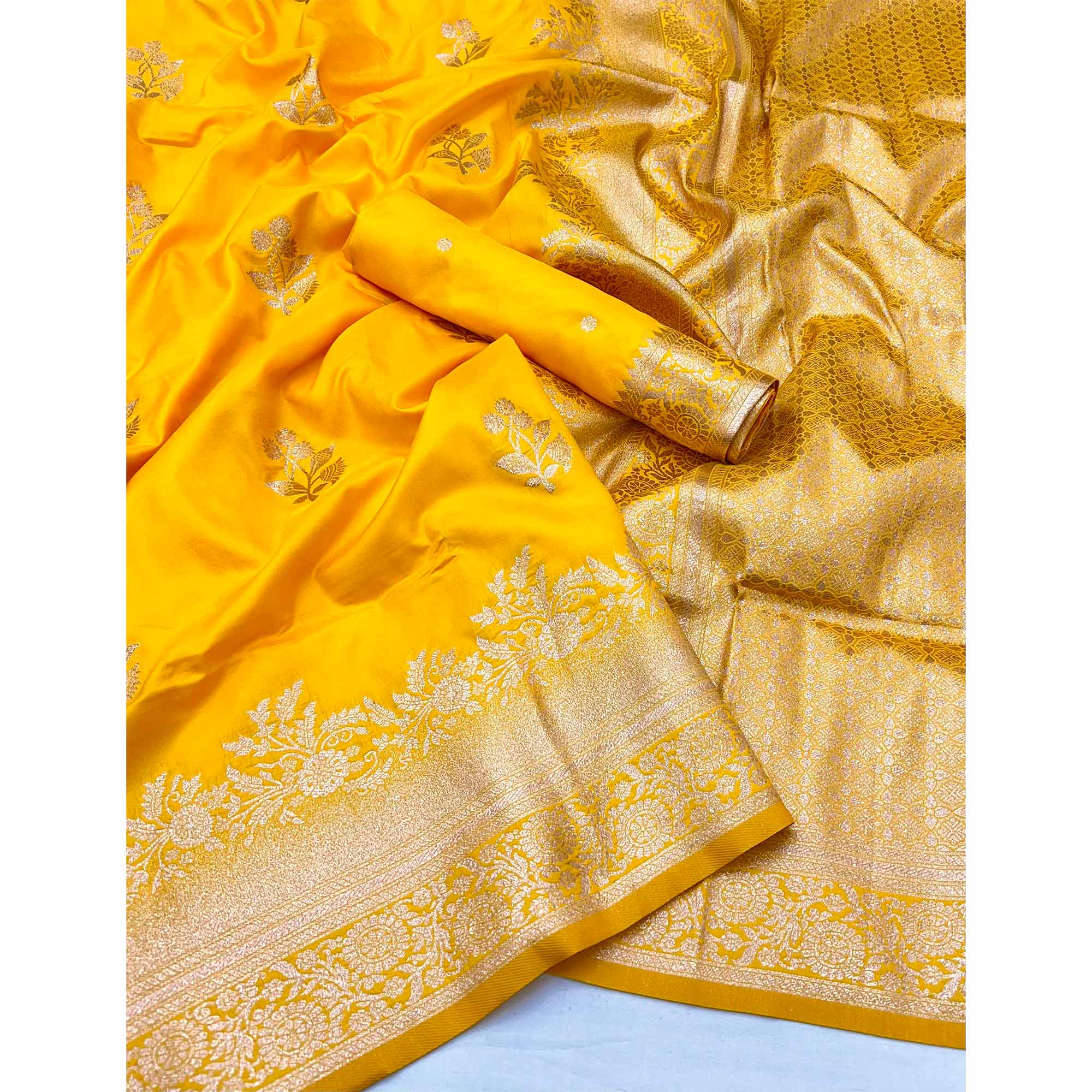 Yellow Art Silk Saree Featuring Intricate Floral Zari Weaving & An Elegant Banarasi Pallu
