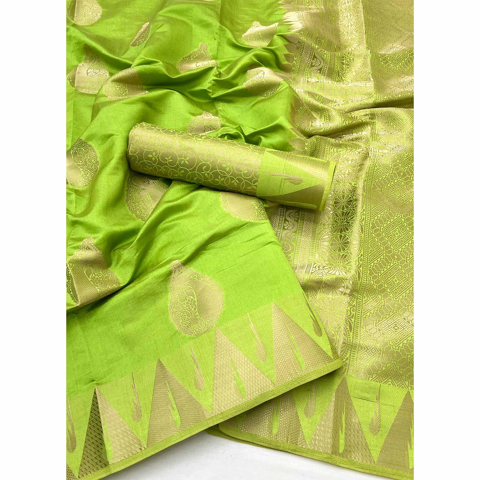 18Green Tusser Cotton Silk Saree With Floral Zari Weaving & Tassel Pallu