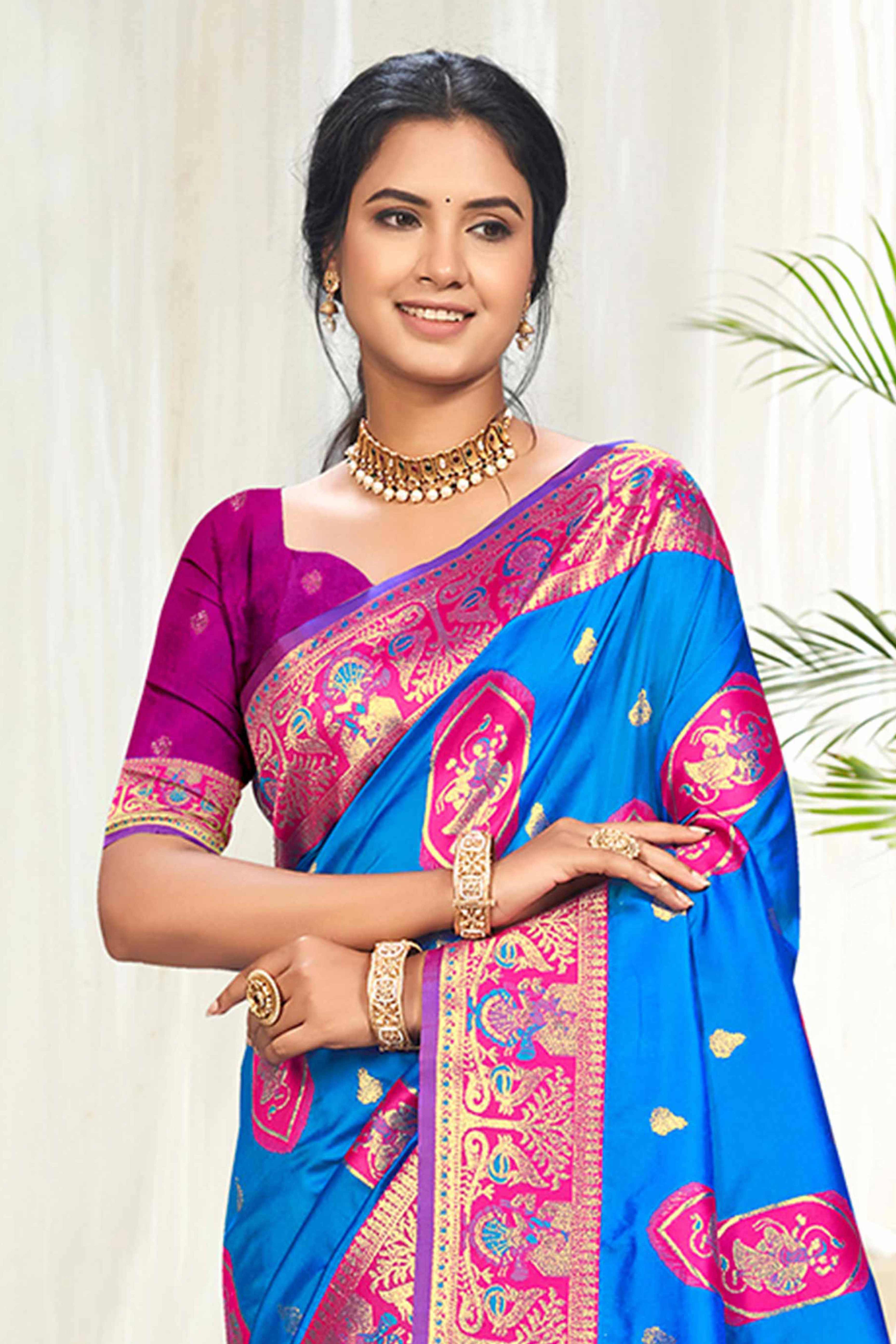 Mesmerizing Blue Traditional style Weaving Silk Blend Saree With Graceful Tassel Pallu