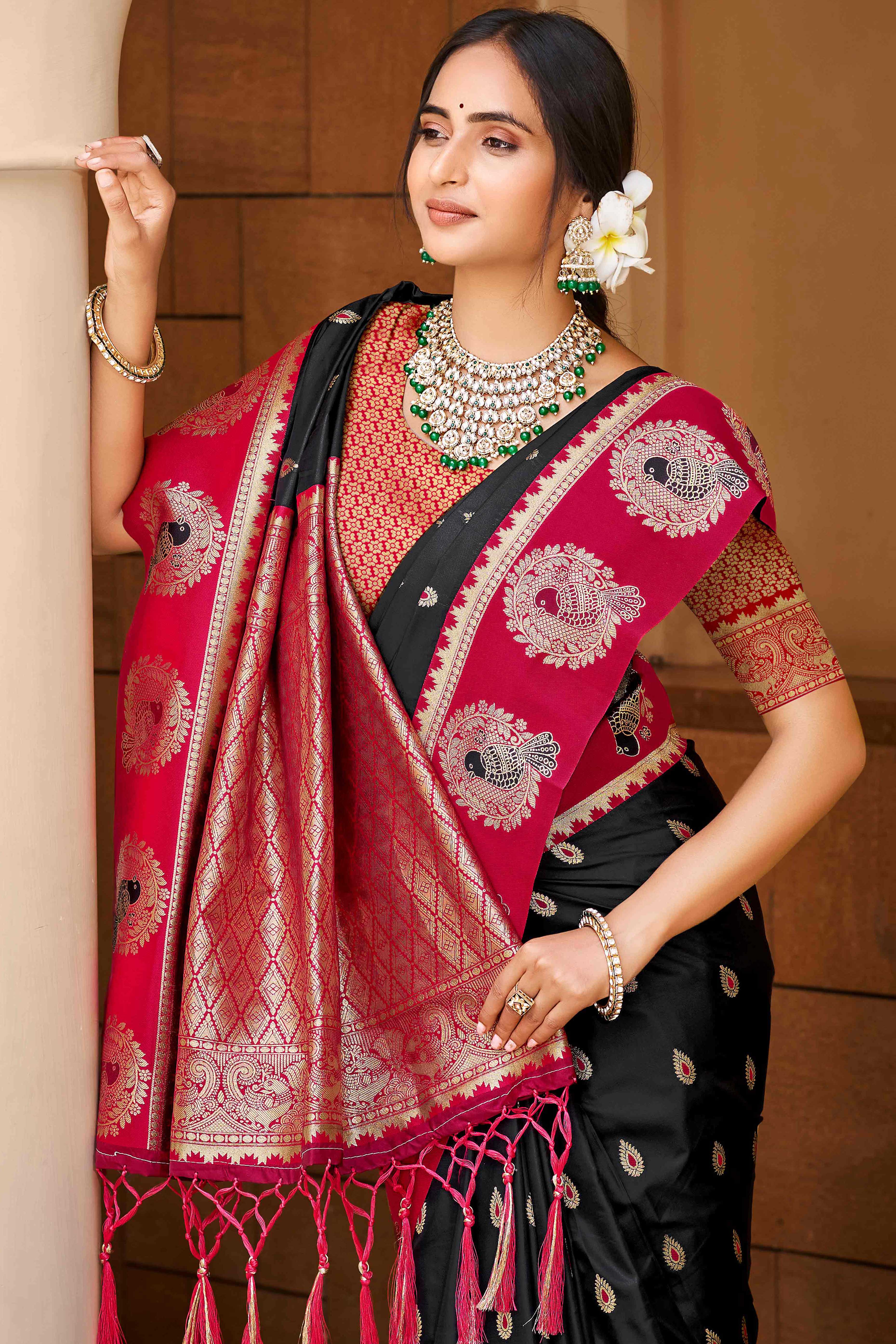 Stunning Black Floral Weaving Silk Blend Saree With Birds Design Border & Tassel Pallu