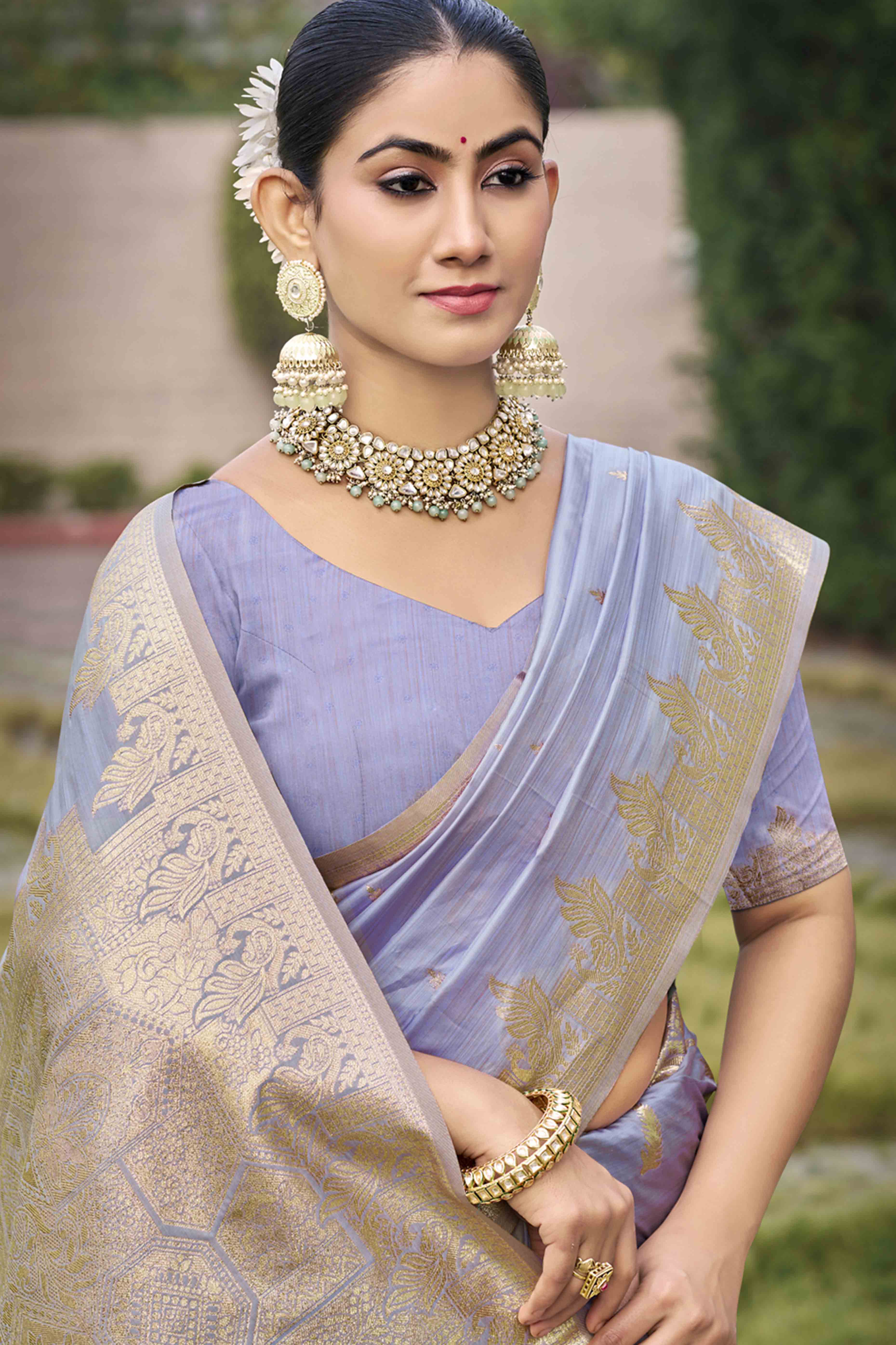 Lavender Banarasi Silk Saree With Delicate Floral Zari Weaving