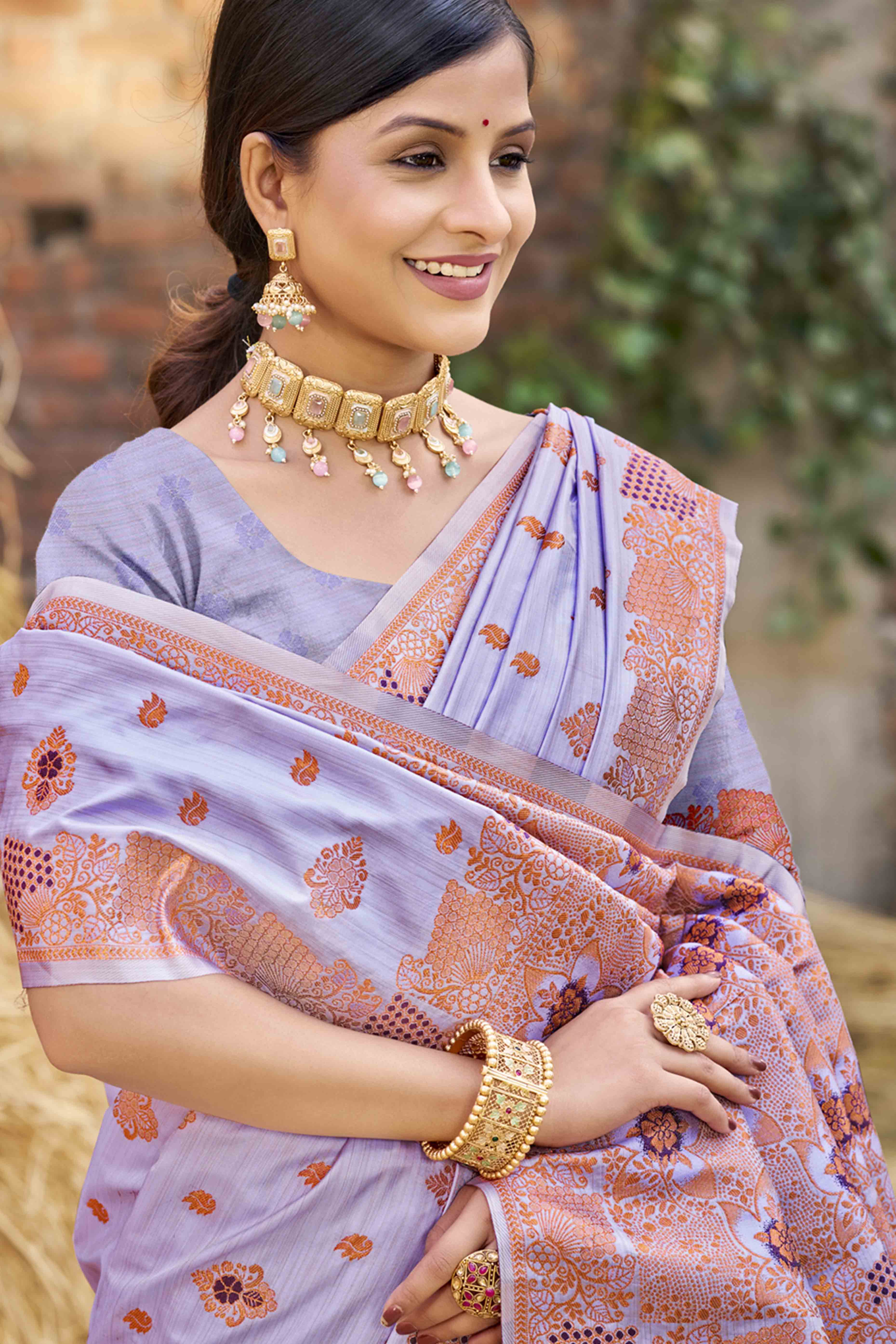Lavender Banarasi Silk Saree Adorned With Woven Zari Floral Motifs