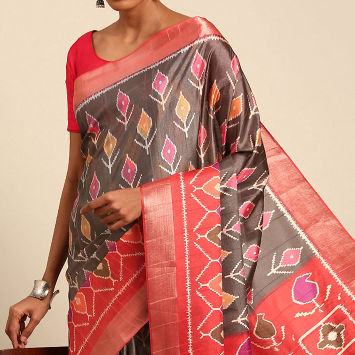 Grey Digital Printed Cotton Blend Saree With Woven Border