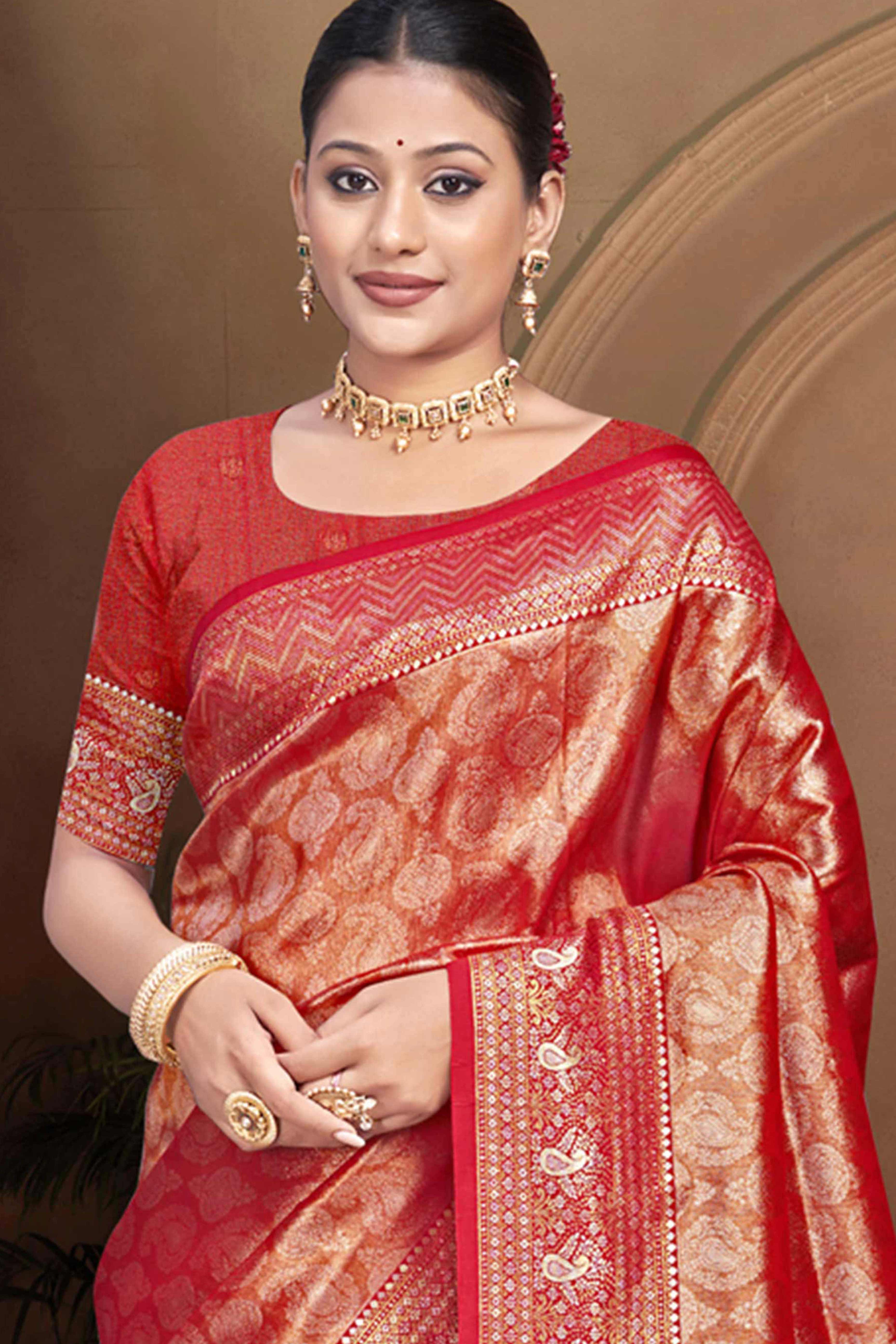 Exclusive Maroon Paisley & Floral Pattern Weaving Kanjivaram Silk Saree With Tassel Pallu