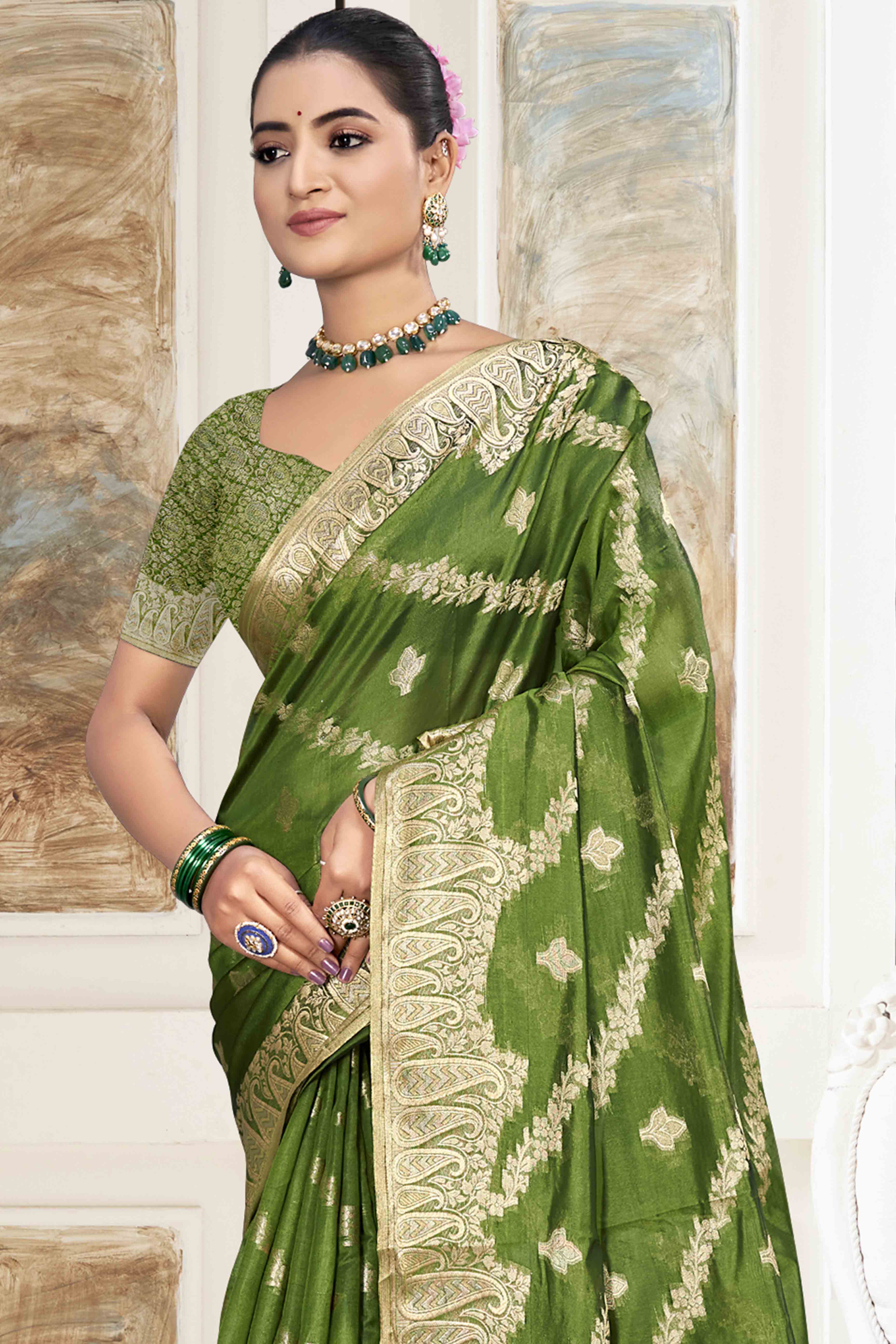 Green Floral With Paisley Pattern Zari Woven Organza Saree