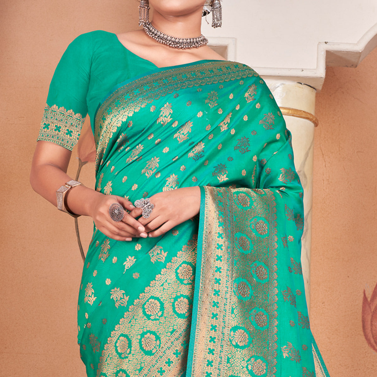 Rama Green Floral Woven Banarasi Silk Saree With Tassels