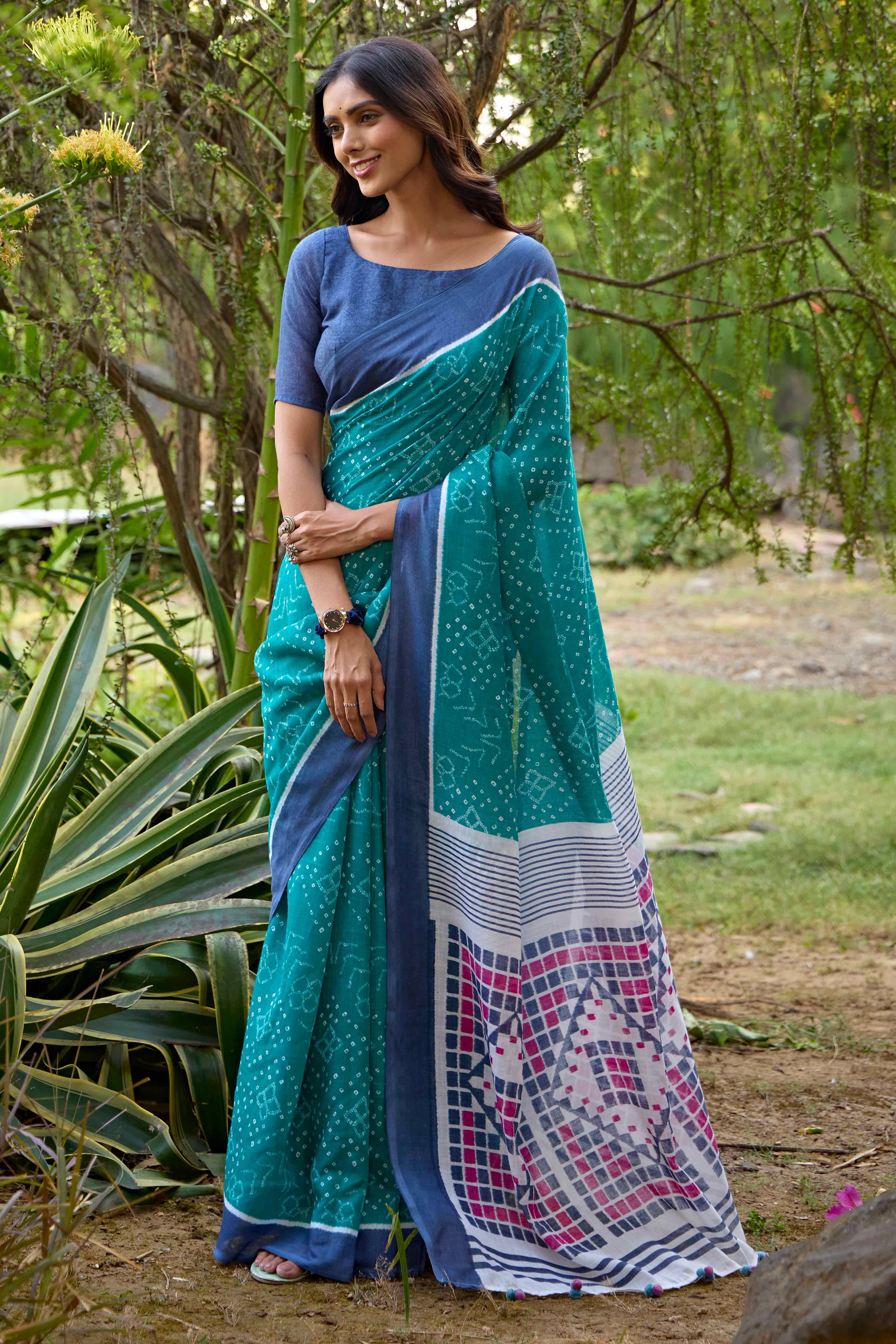 Rama Green Bandhani Printed Linen Saree