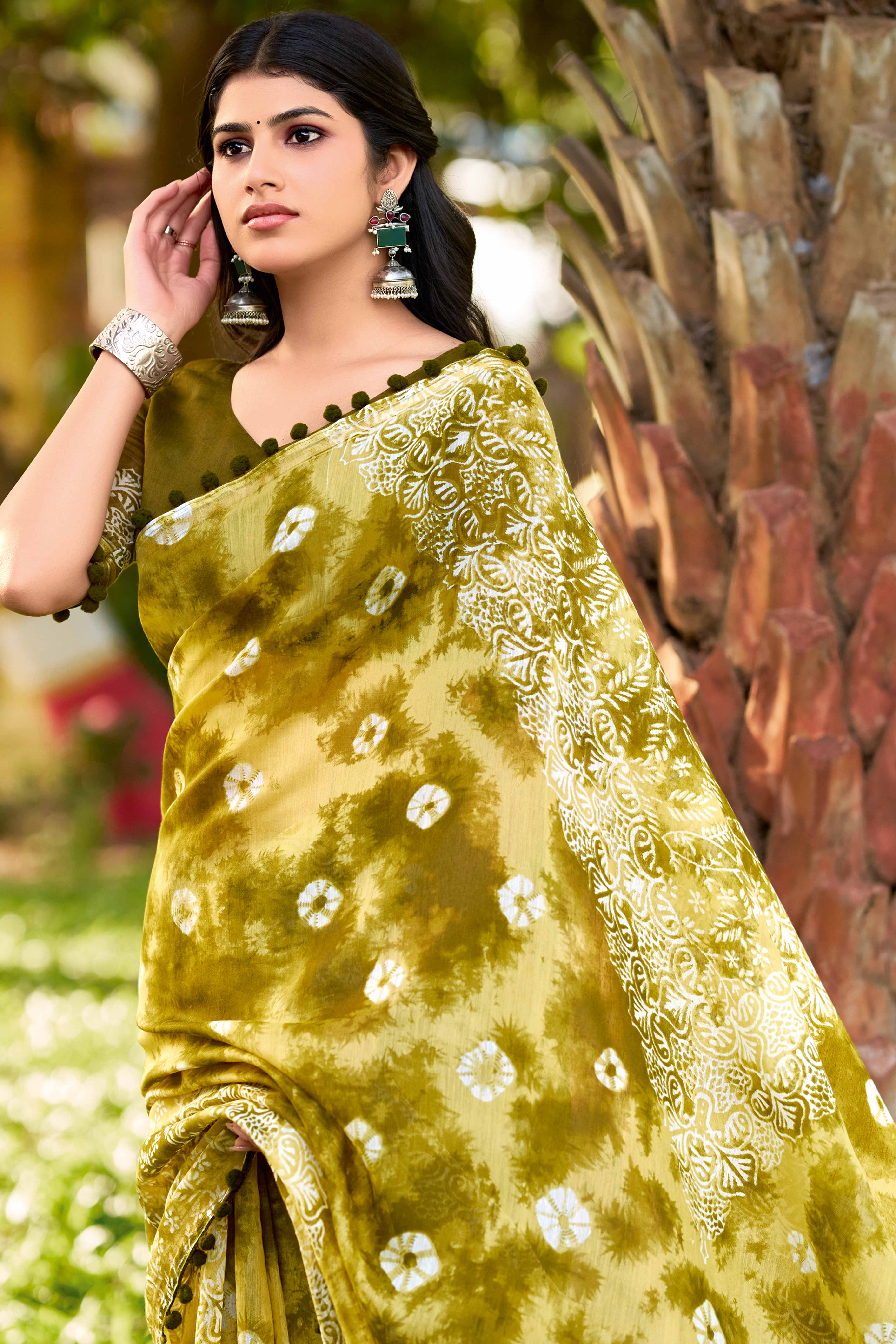 Fresh Green Pure Mul Cotton Saree with Vibrant Bandhani Patterns