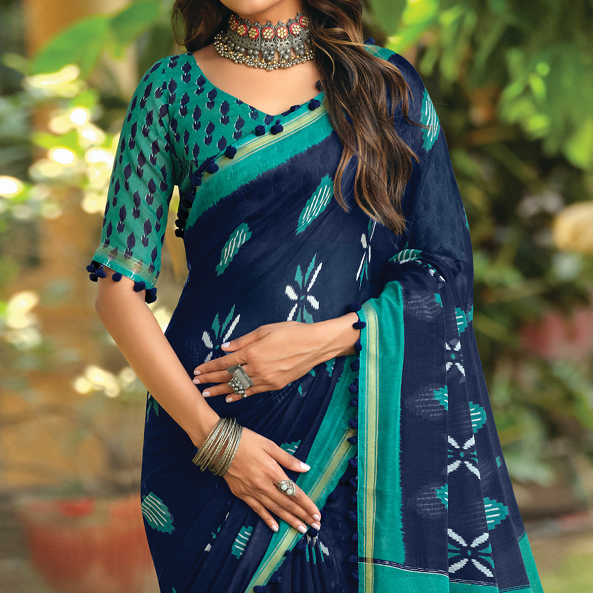 Blue Printed Cotton Blend Saree With Pumpum Lace