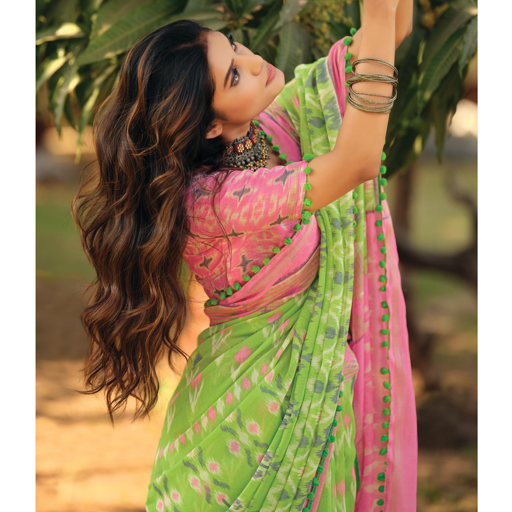 Green Printed Cotton Blend Saree With Pumpum Lace