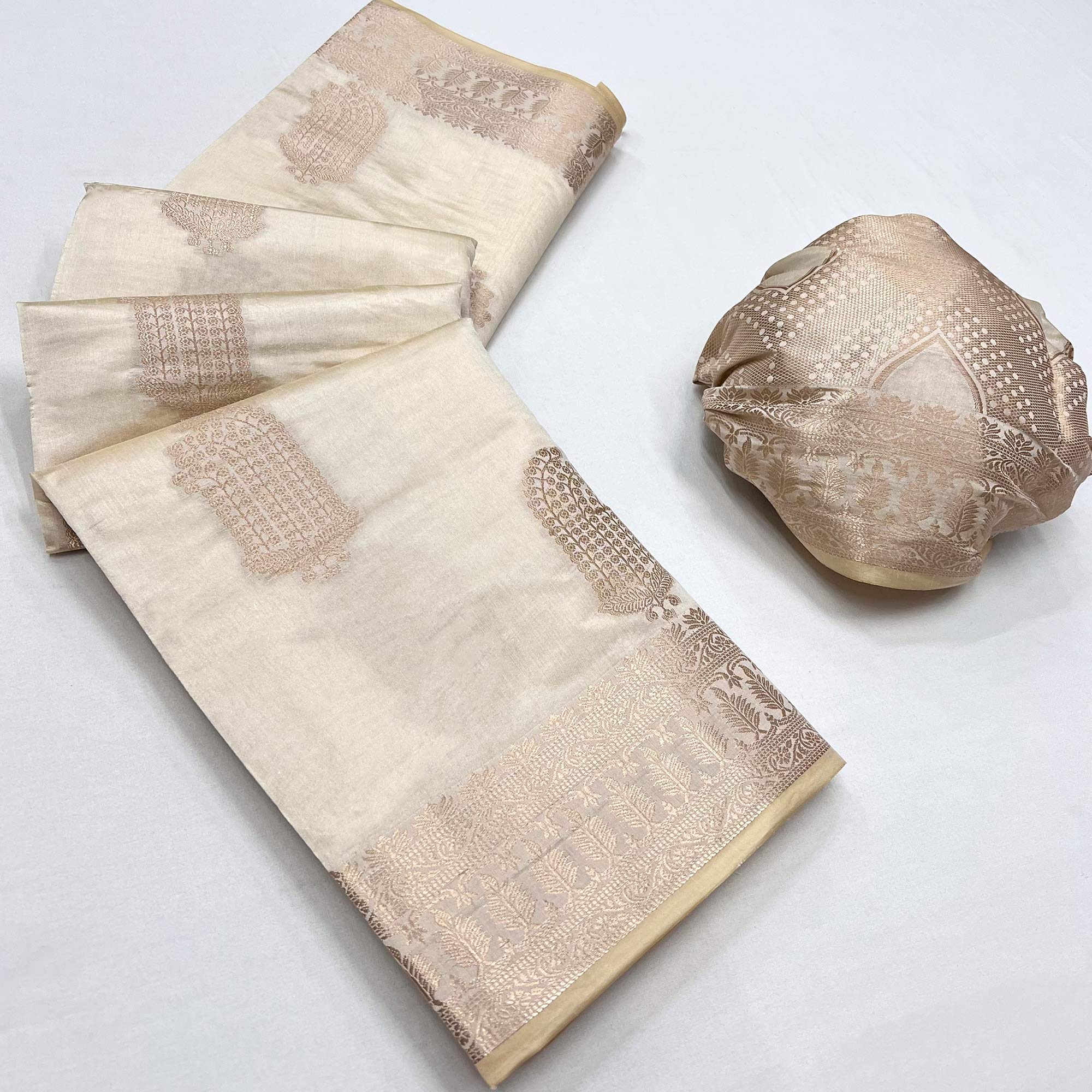 Off White Off White Floral Woven Raw Silk Saree